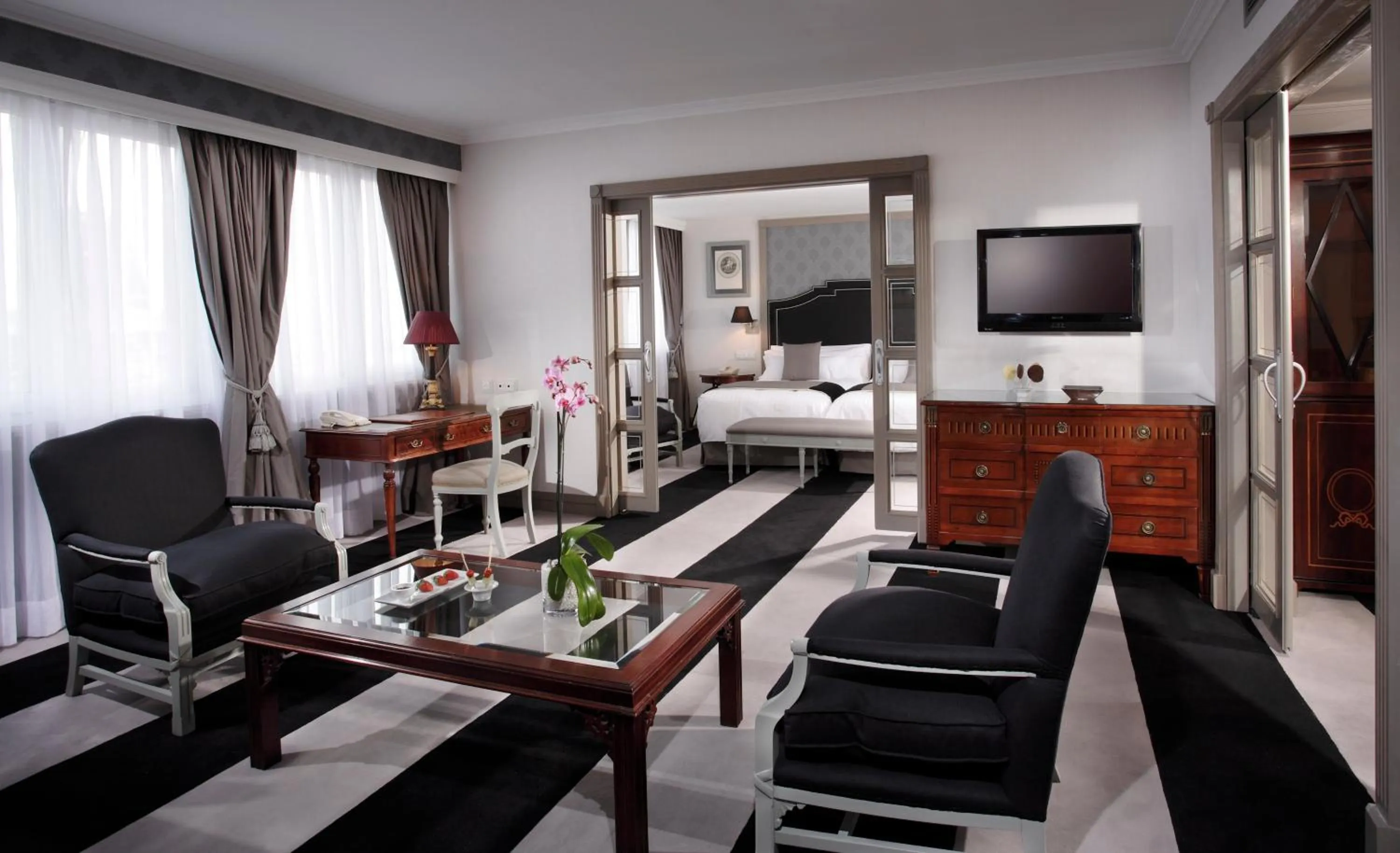 TV and multimedia, Bed in Melia Castilla