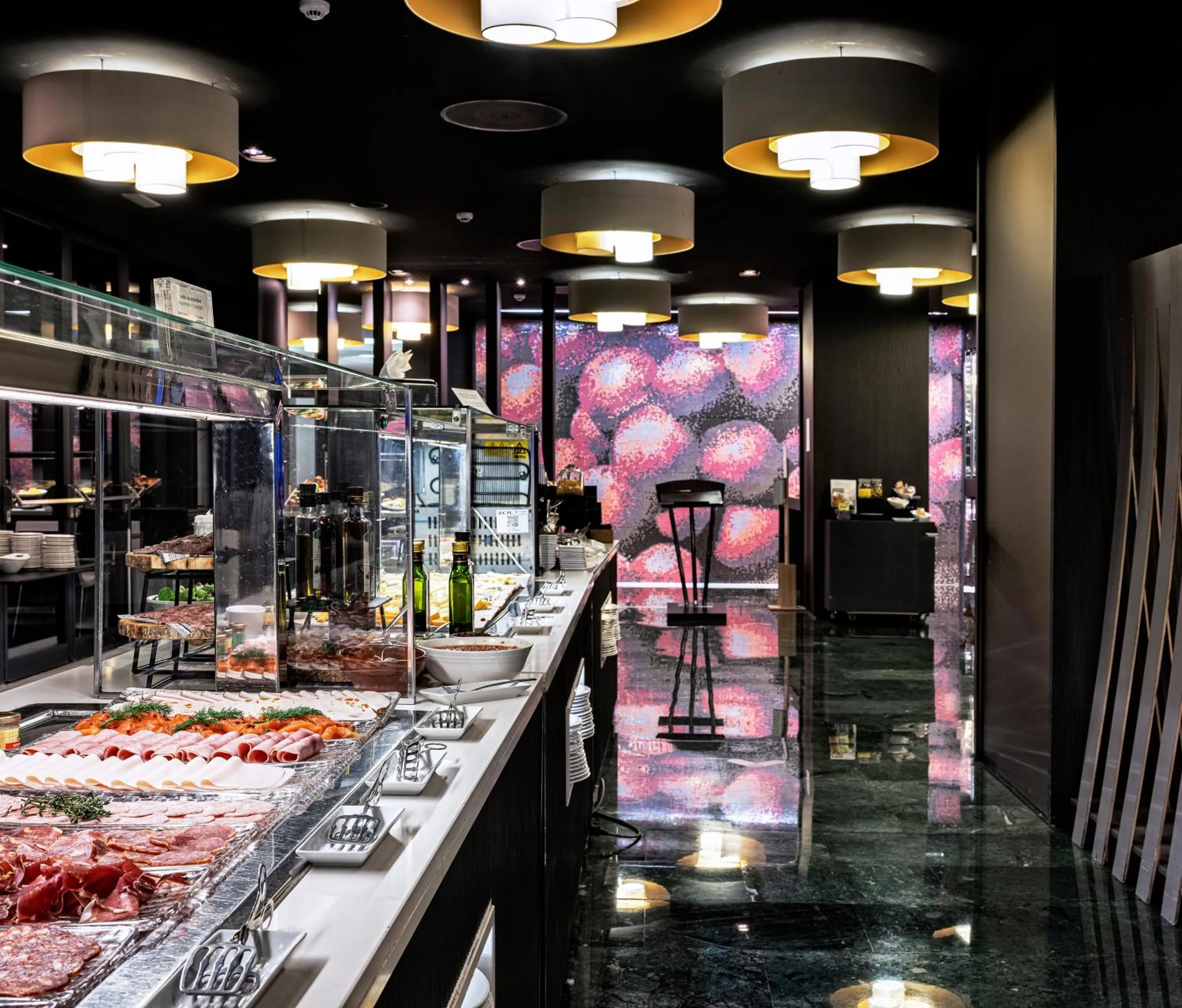 Restaurant/places to eat in Melia Sitges