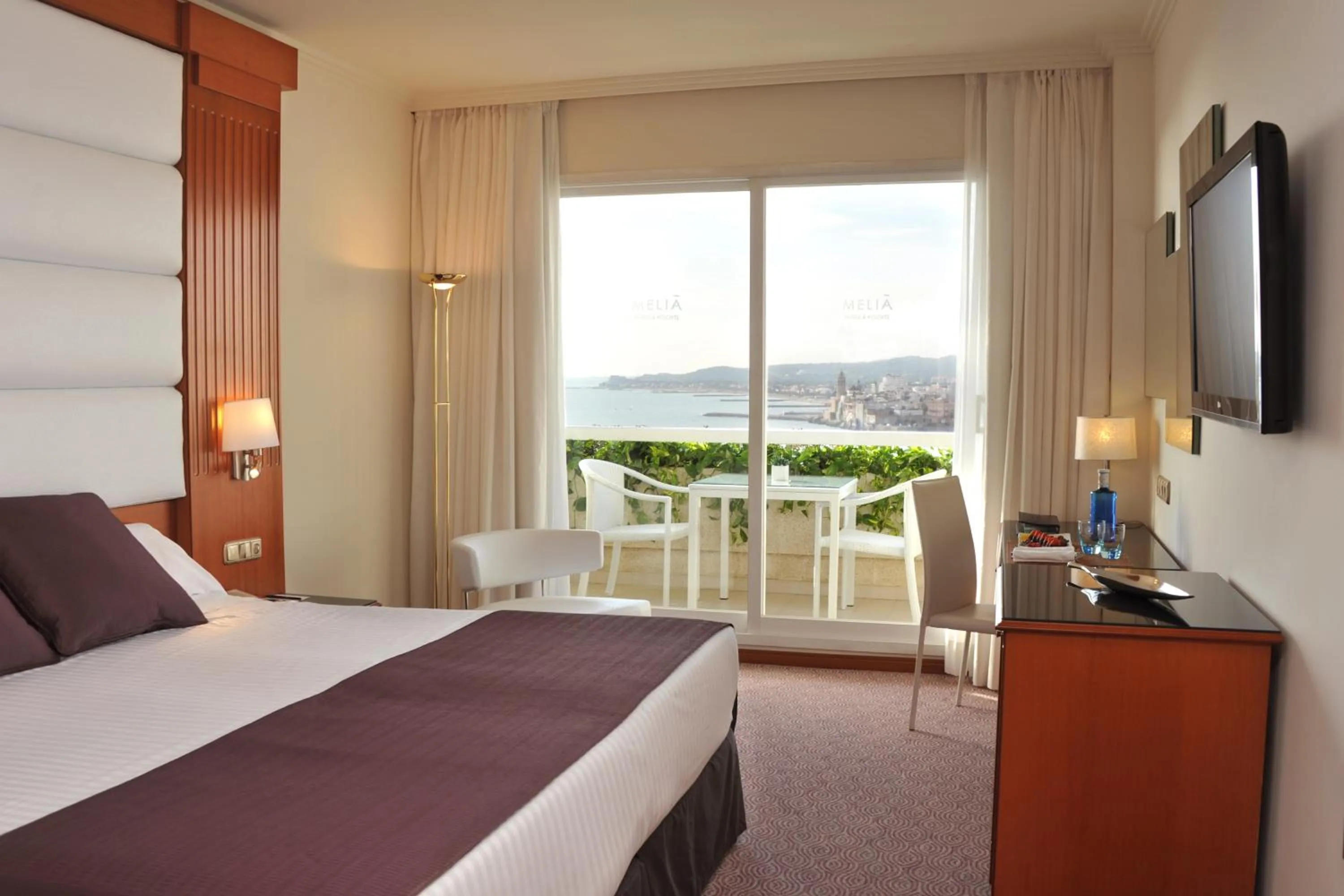 Balcony/Terrace, Bed in Melia Sitges