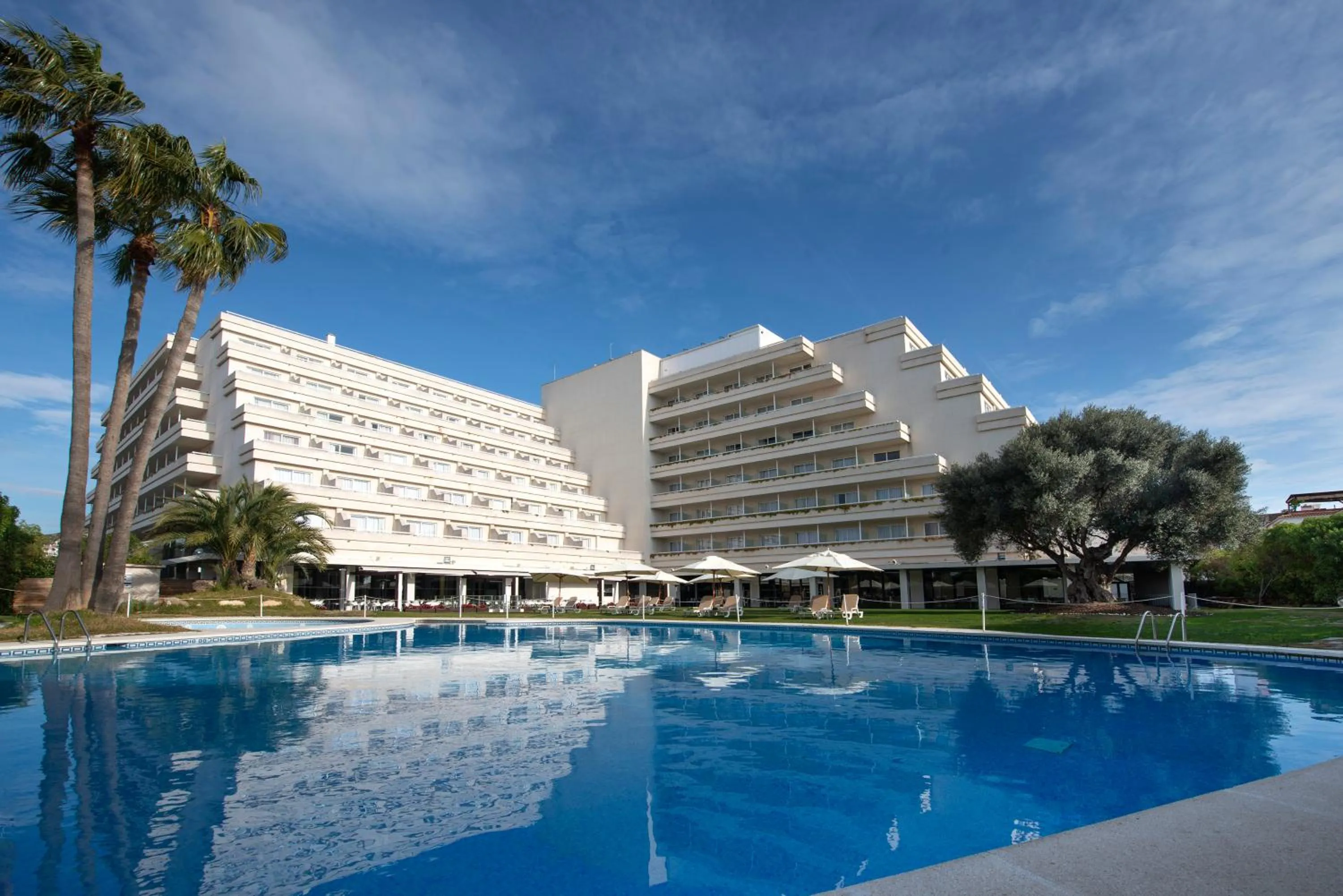 Property building in Melia Sitges