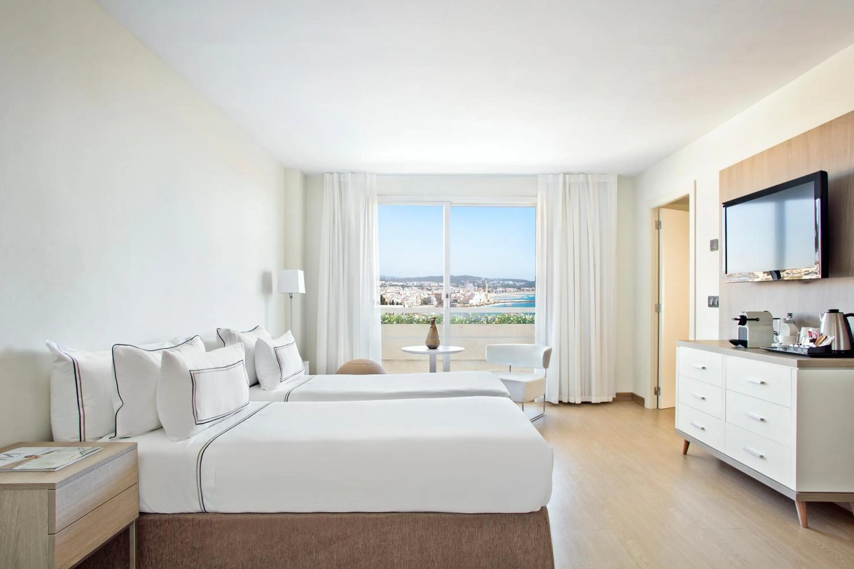 TV and multimedia, Bed in Melia Sitges