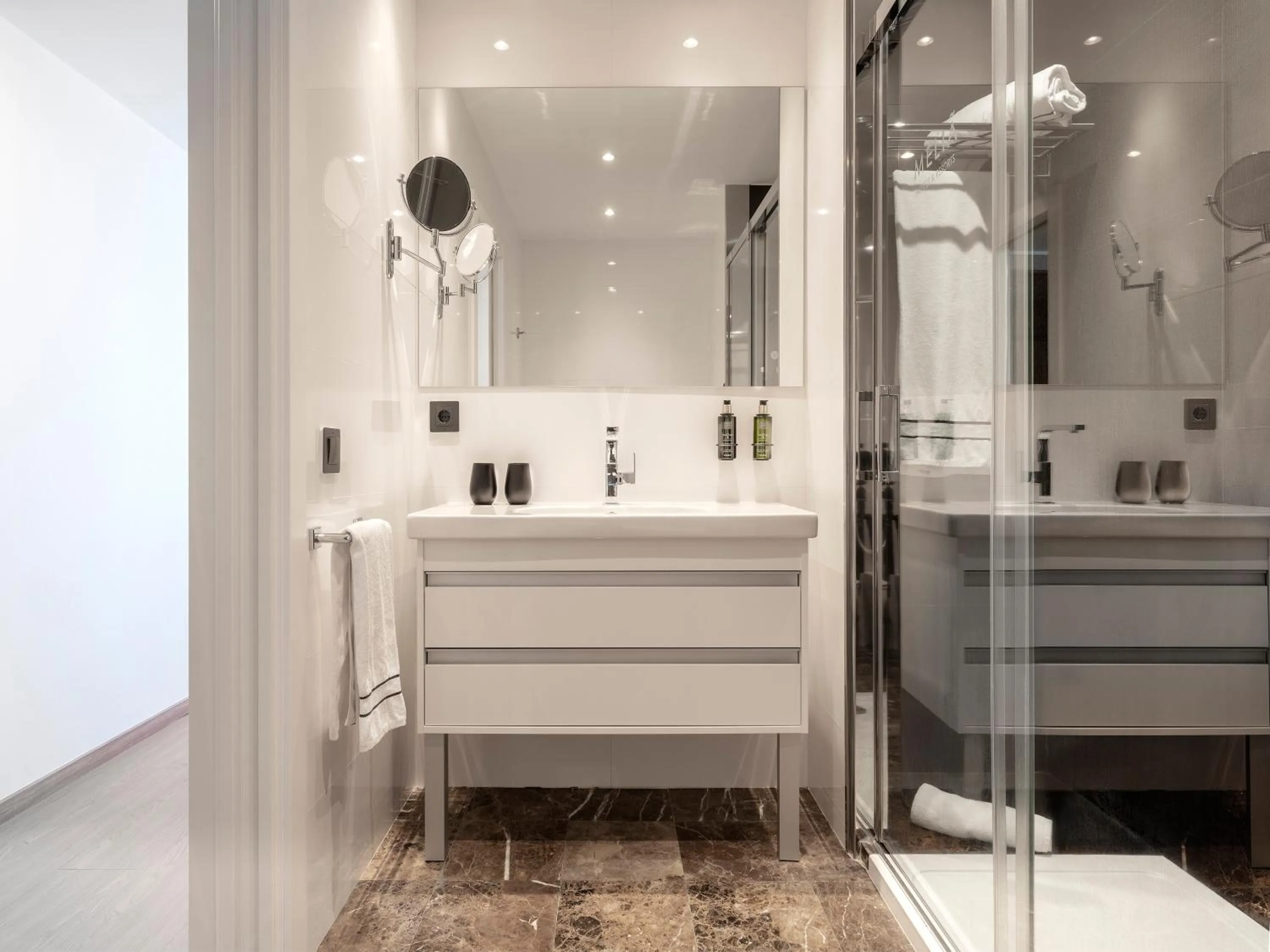 Shower in Melia Sitges