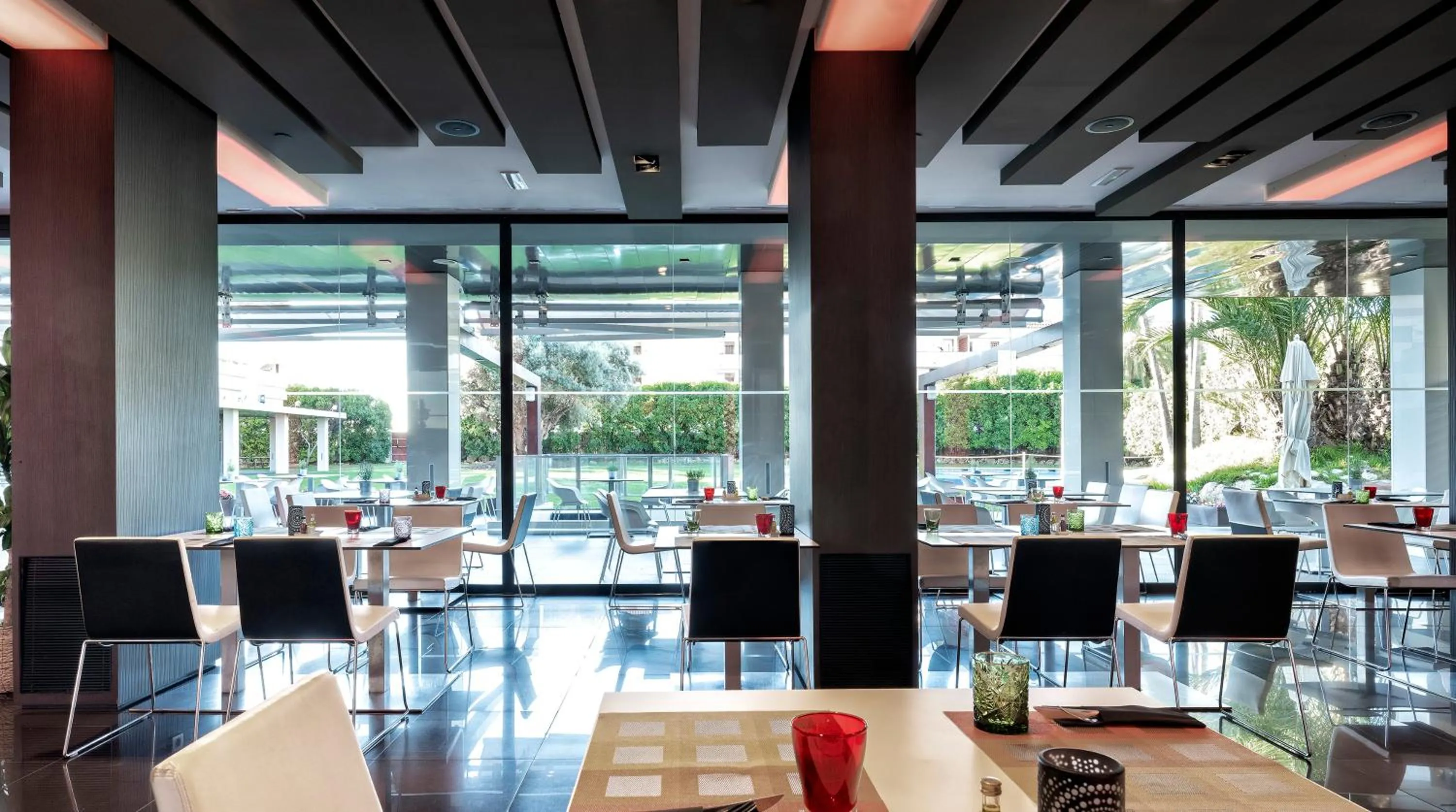 Restaurant/places to eat in Melia Sitges