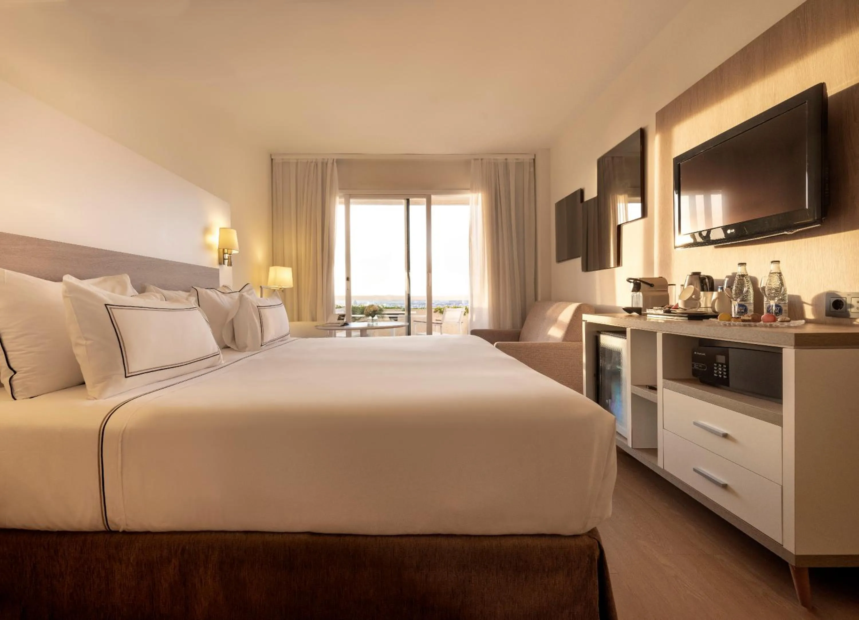 Bedroom, Bed in Melia Sitges