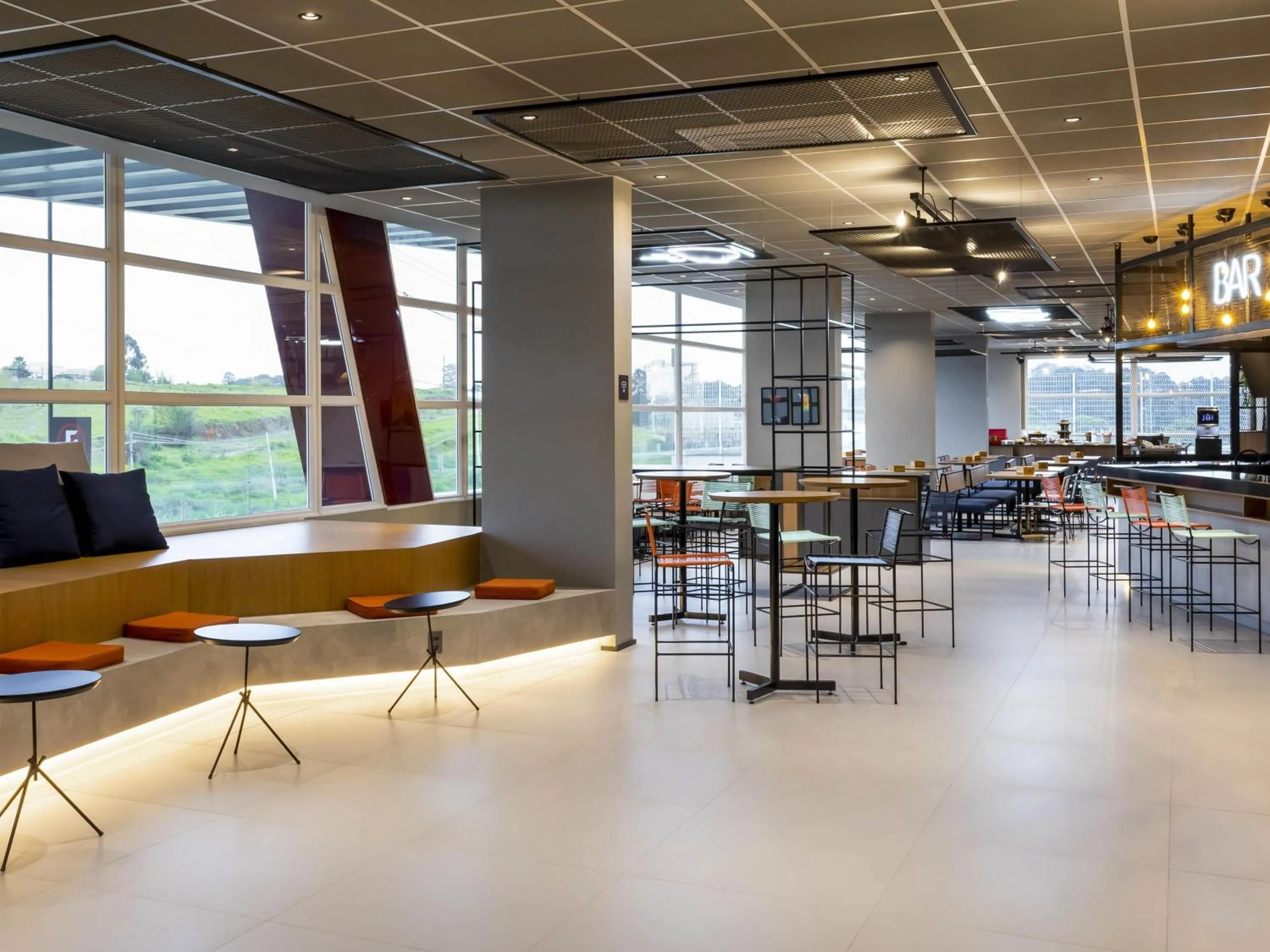 Property building in Ibis Aruja