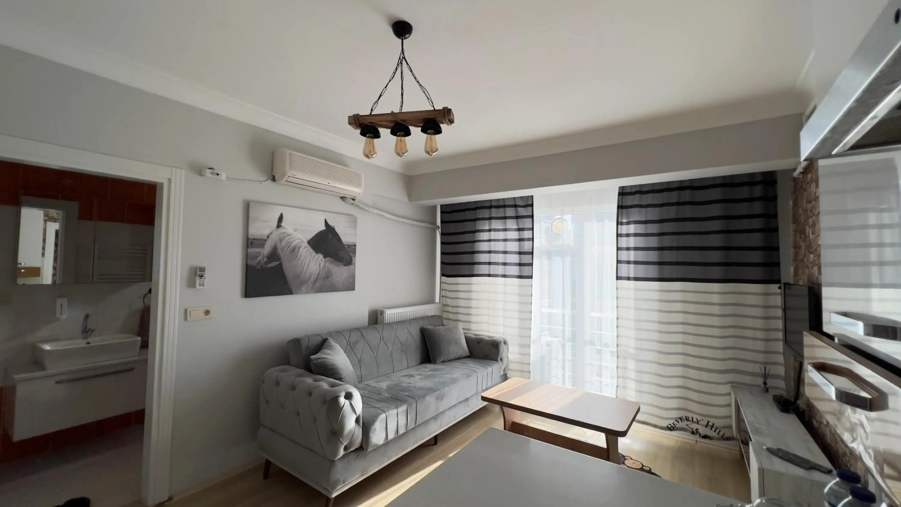 Photo of the whole room, Bed in Edirne House