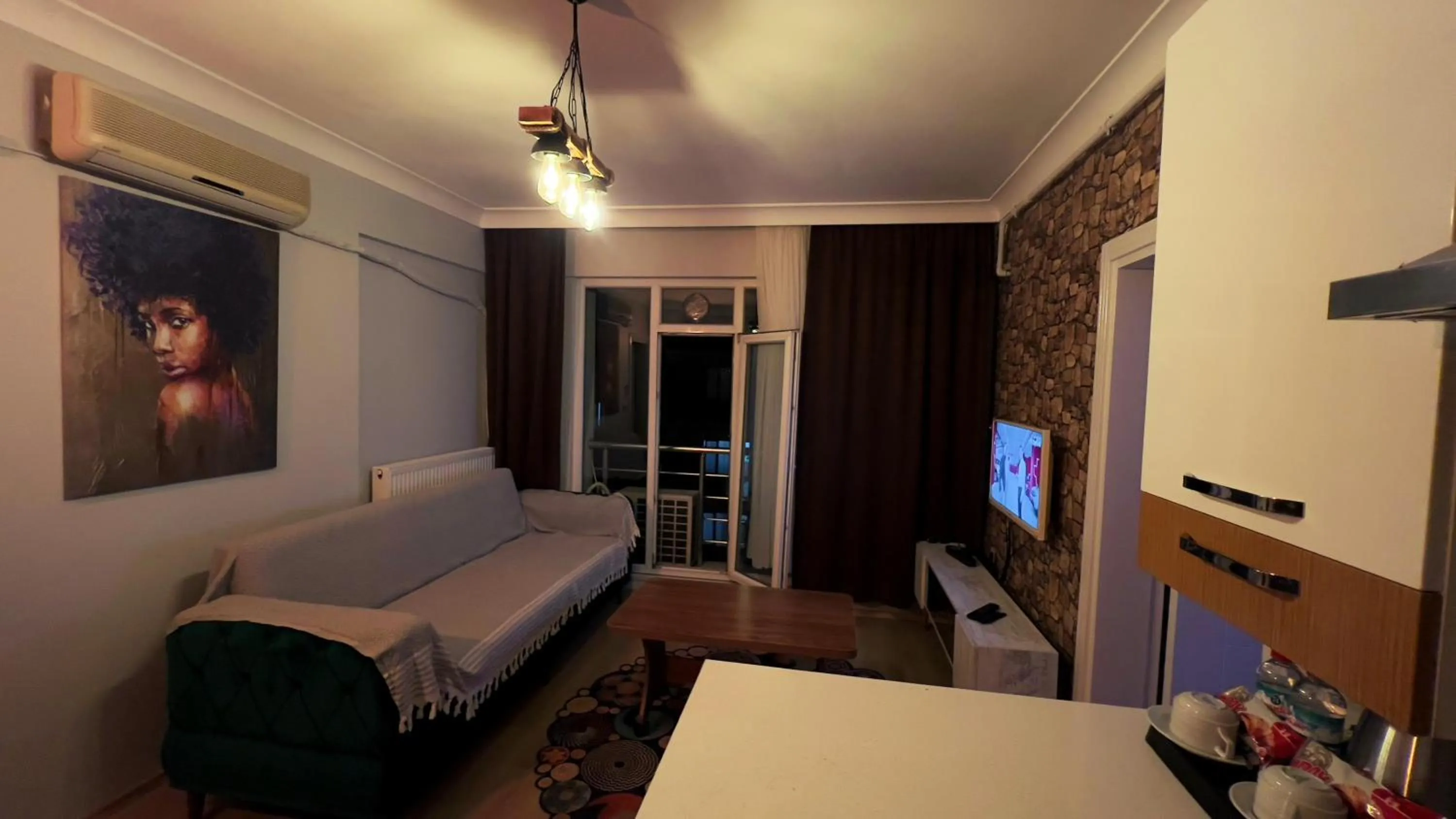 Photo of the whole room, Bed in Edirne House
