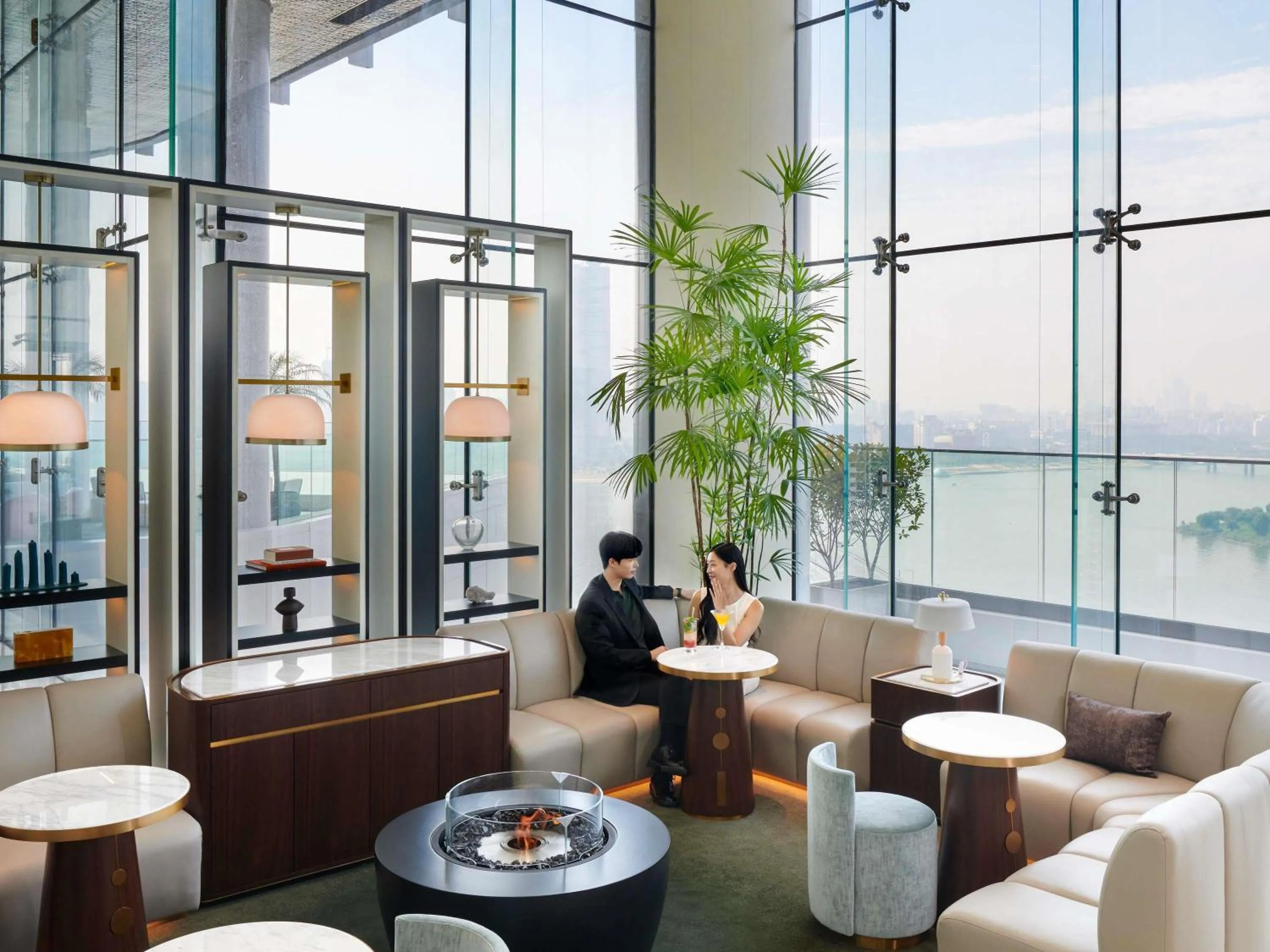 Lounge or bar in Hotel Naru Seoul - MGallery Collection