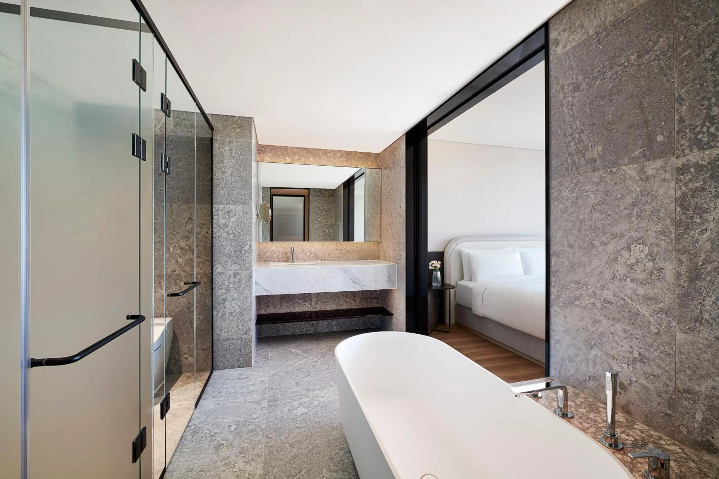 Toilet, Bed in Naru Ambassador Hotel Seoul - MGallery Collection