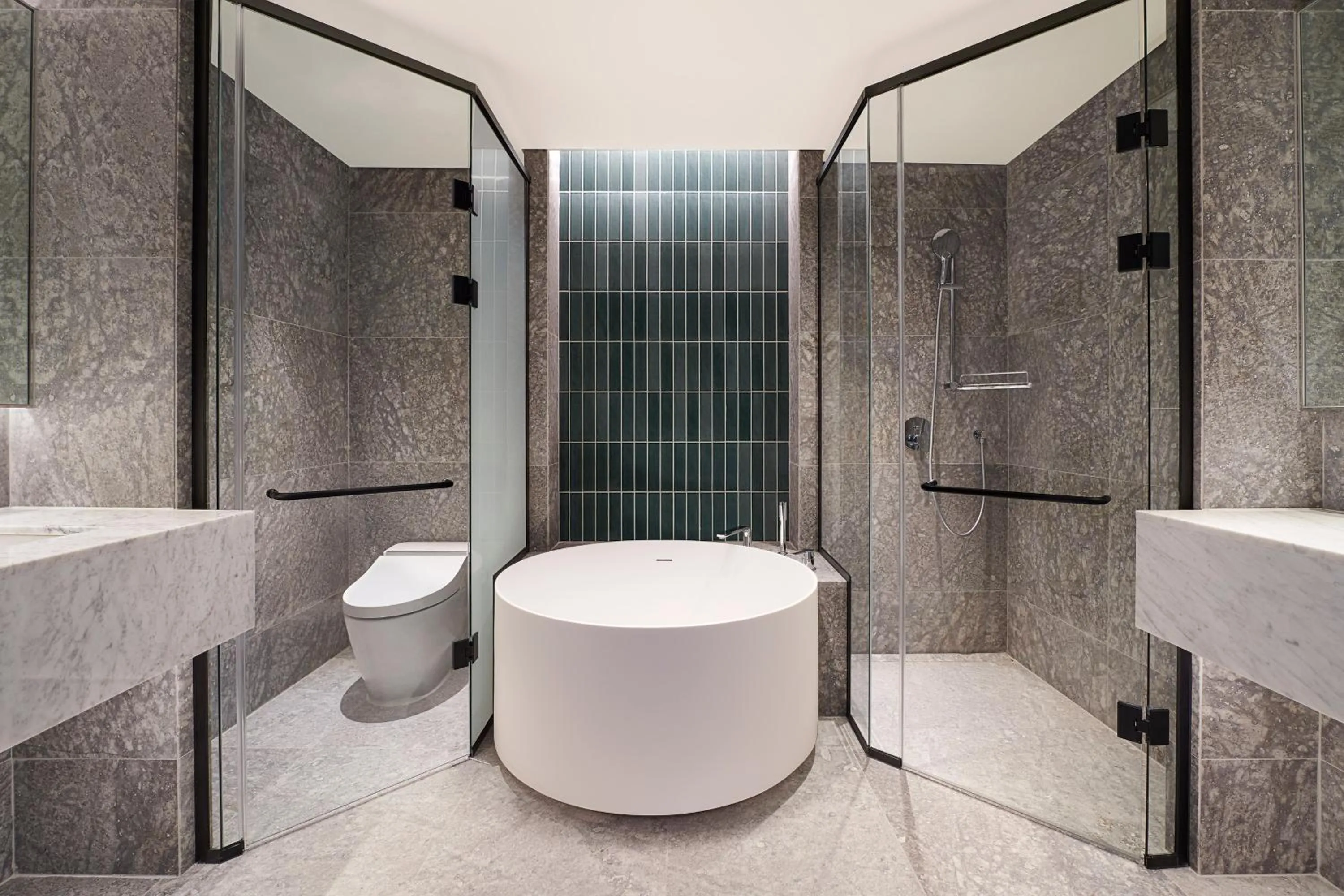 Toilet in Naru Ambassador Hotel Seoul - MGallery Collection