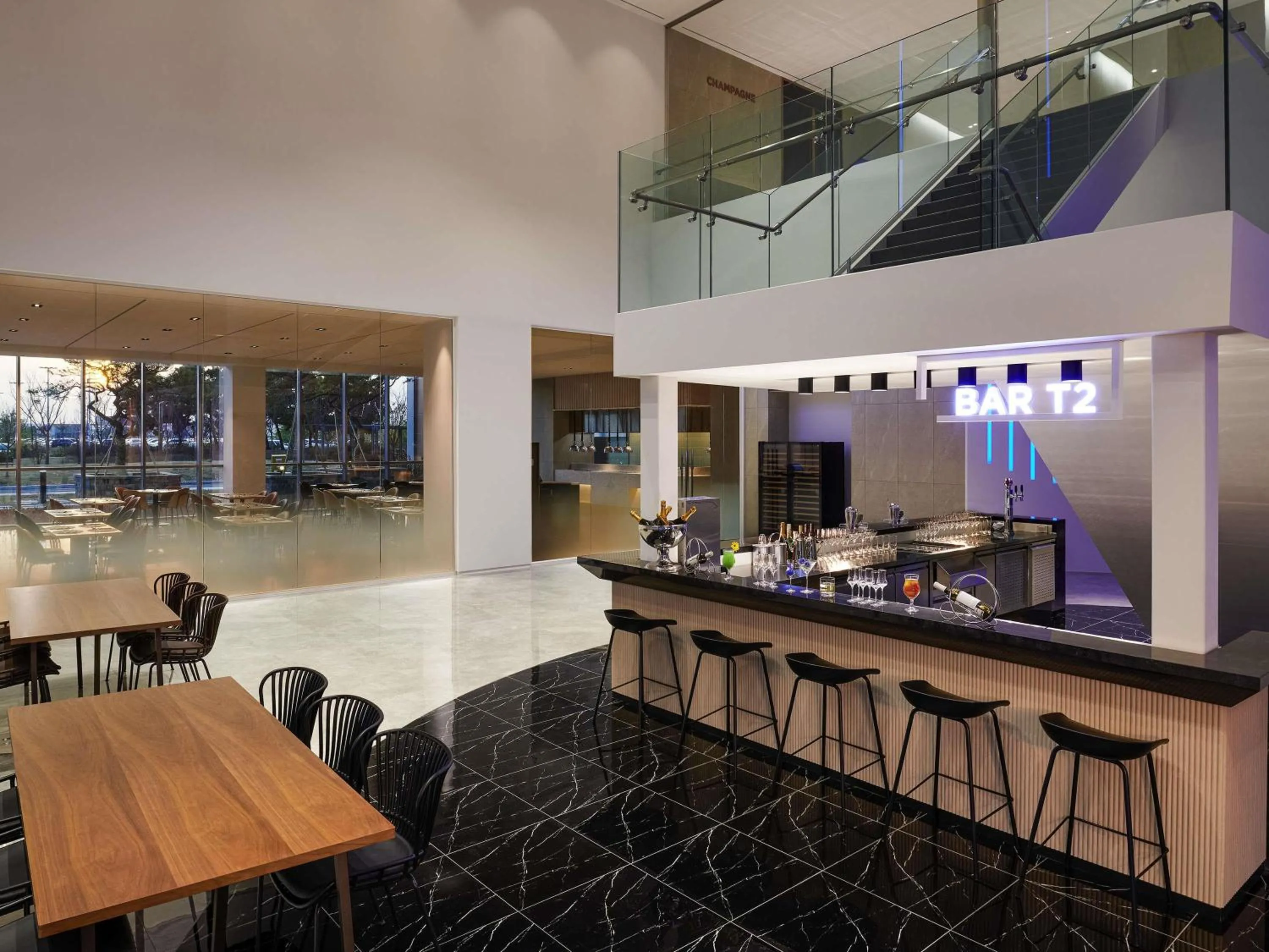 Lounge or bar in ibis Styles Ambassador Incheon Airport T2