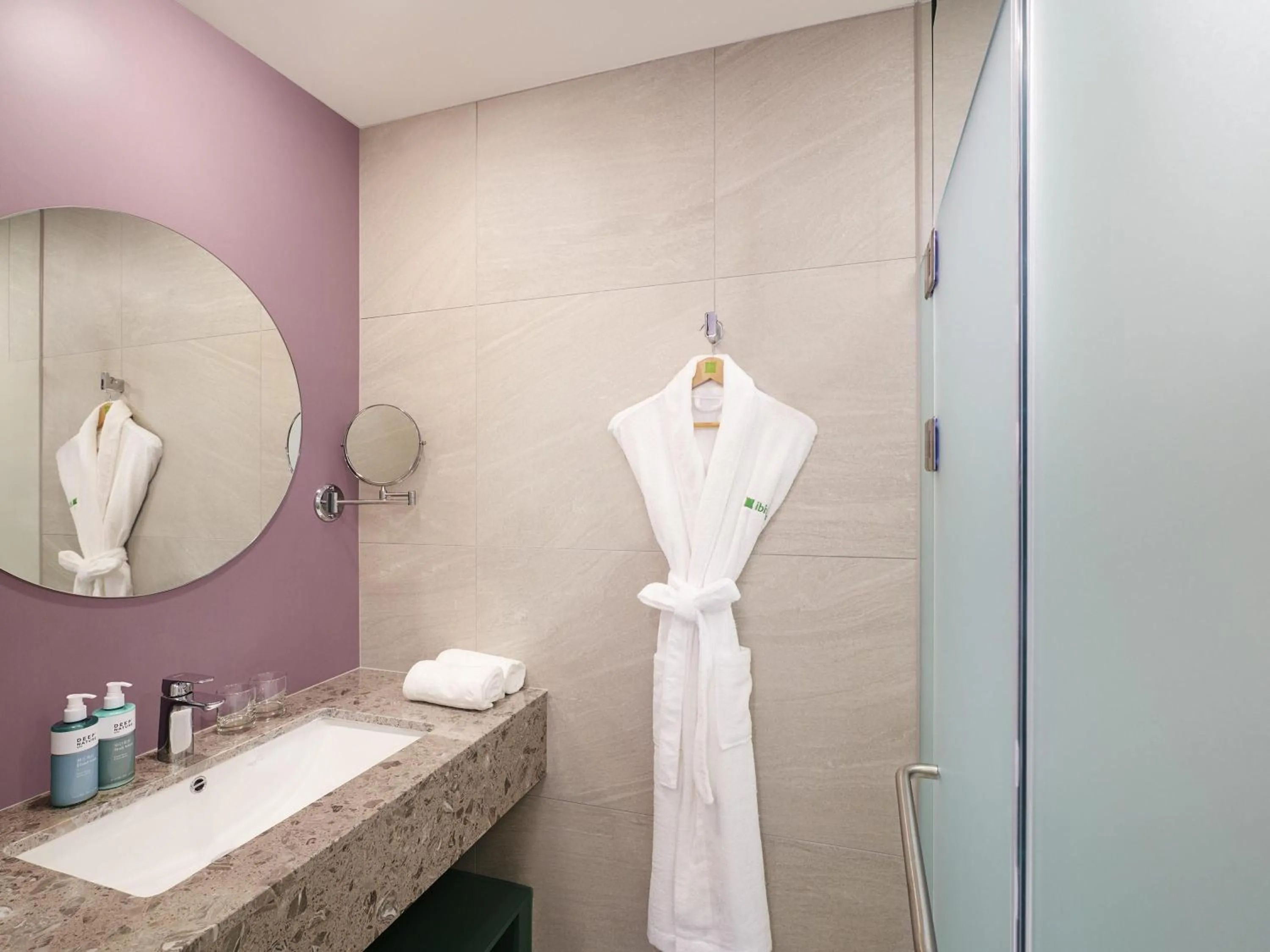 Bedroom in ibis Styles Ambassador Incheon Airport T2