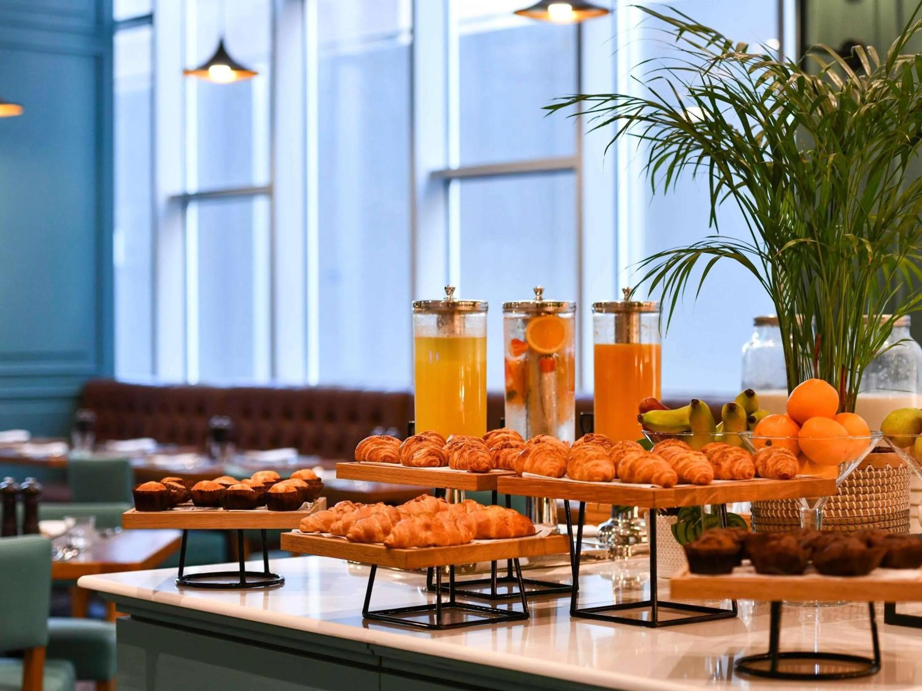 Restaurant/places to eat in Adagio Doha