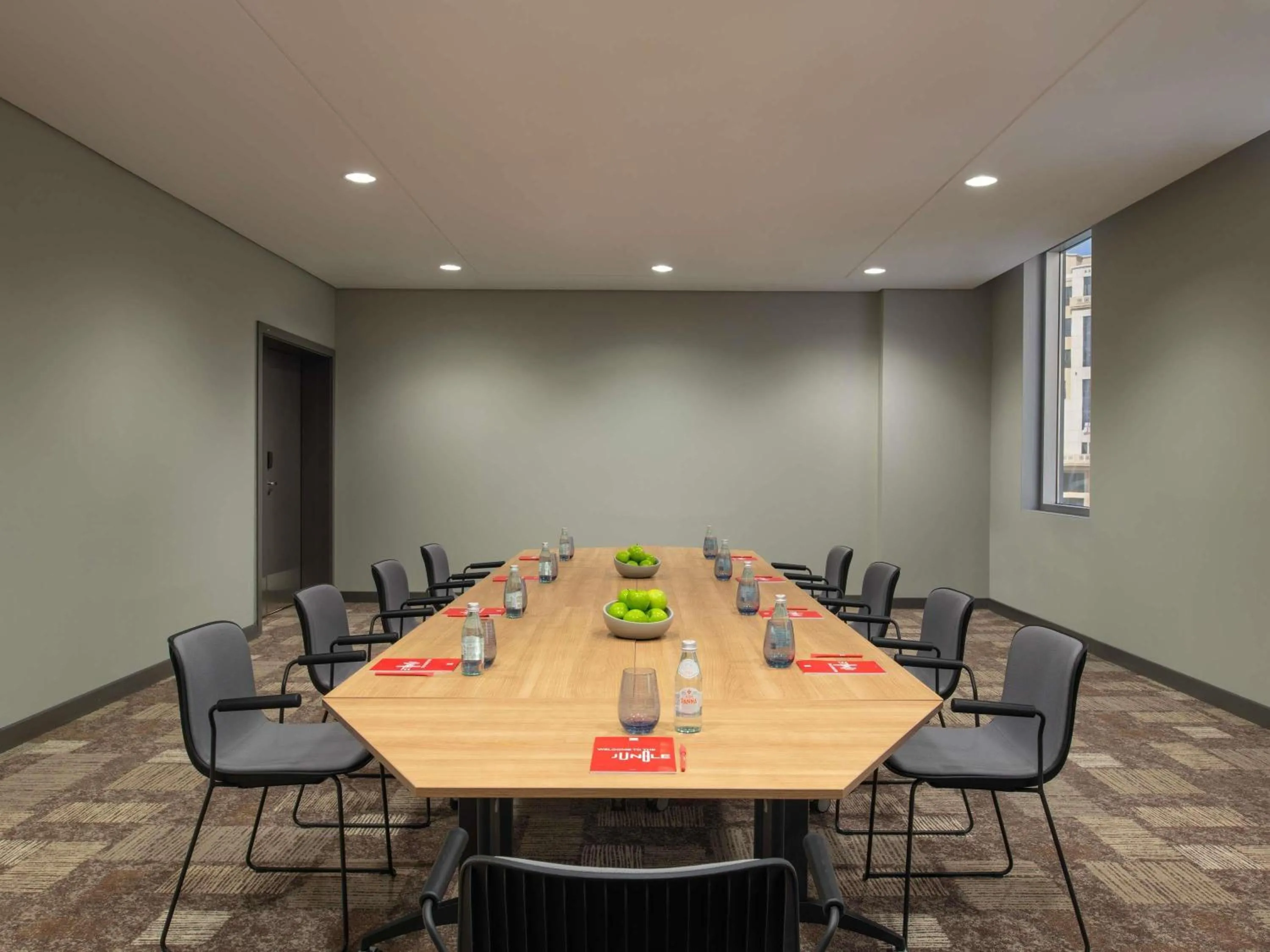 Meeting/conference room in ibis Doha