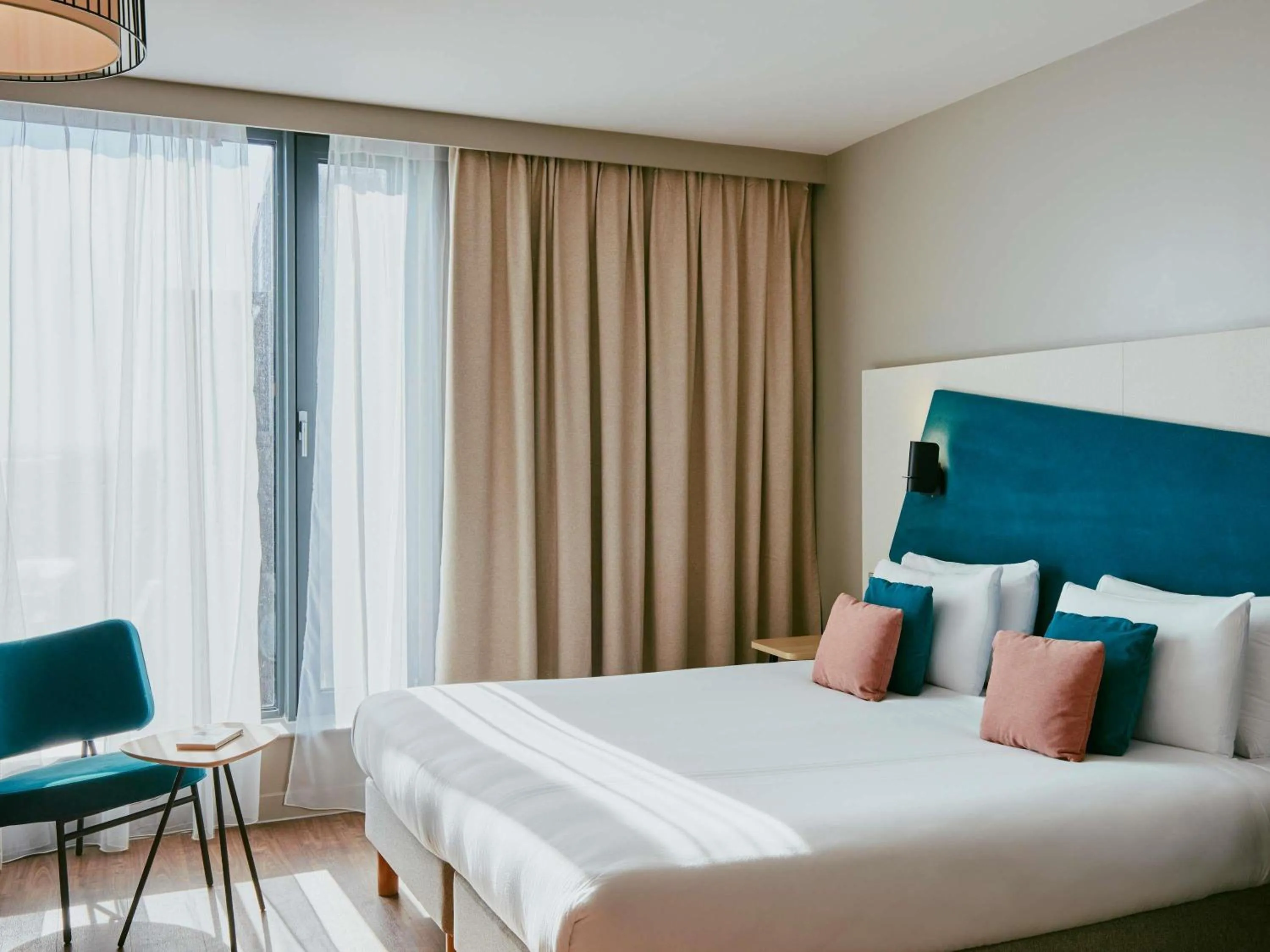 Bedroom, Bed in Aparthotel Adagio Glasgow Central