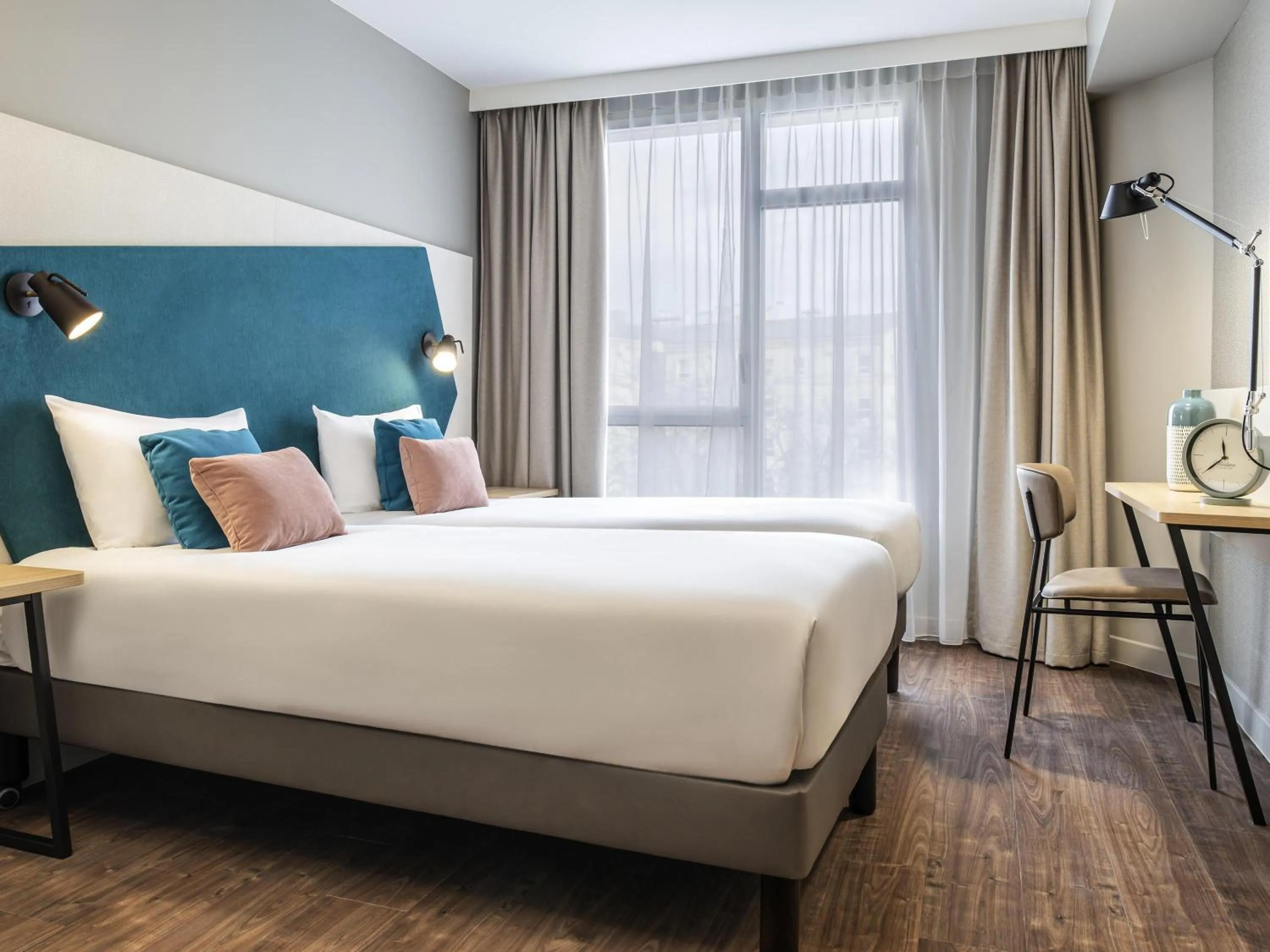 Bedroom, Bed in Aparthotel Adagio Glasgow Central