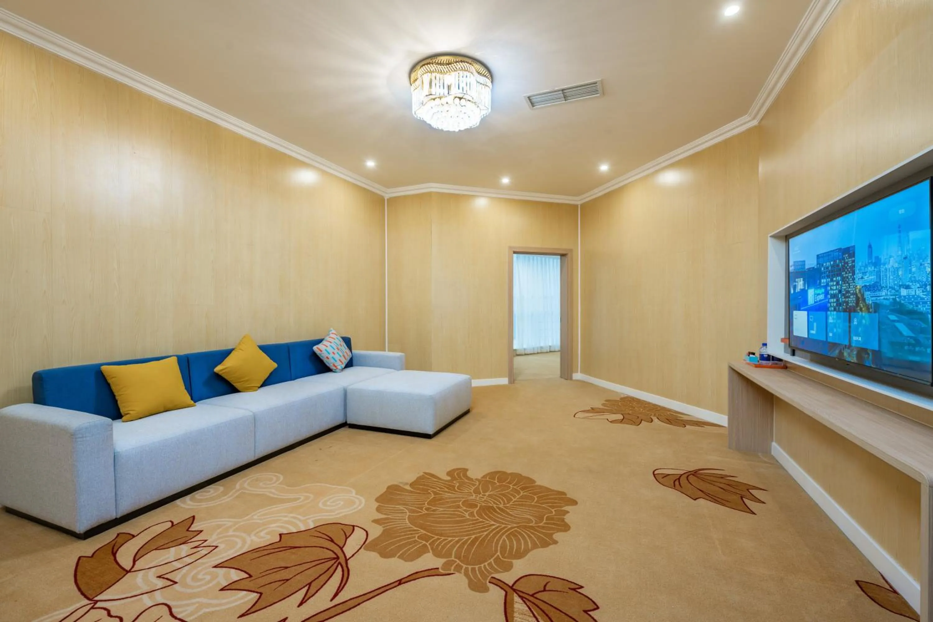 Living room in Holiday Inn Express Chengdu Tianfu Square by IHG - Chunxi Road and Kuanzhai Alley