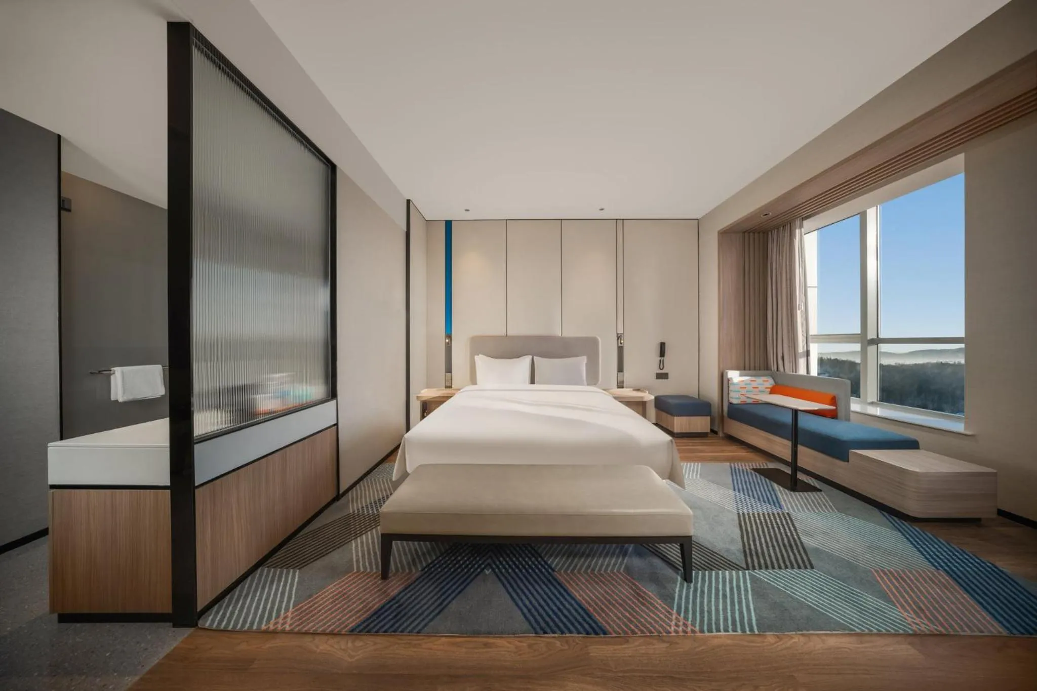 Photo of the whole room, Bed in Holiday Inn Express Liaoyuan Economic Dev Zone by IHG