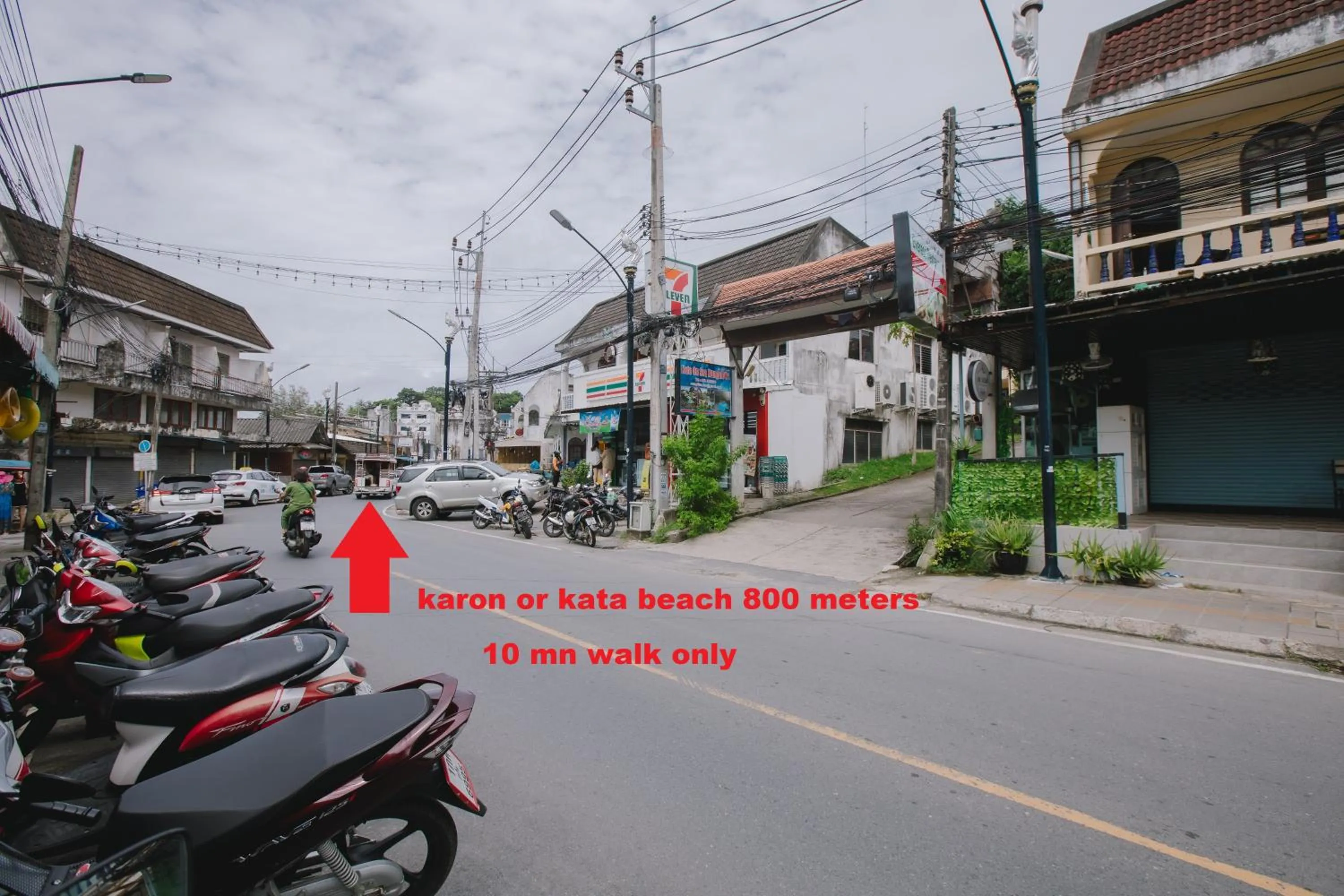 Street view in Kataonsea bungalows