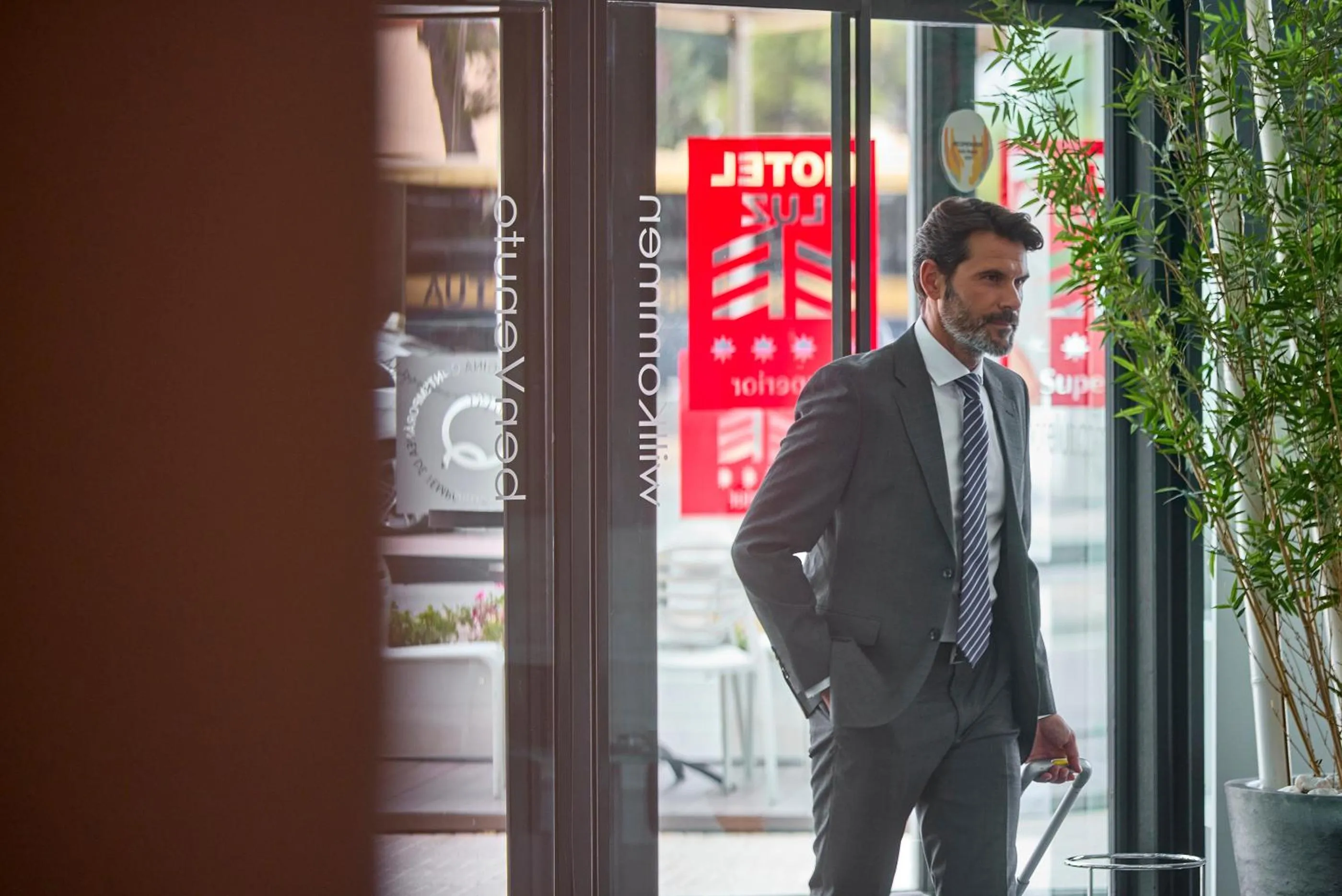 People in Civis Luz Castellón 4*S