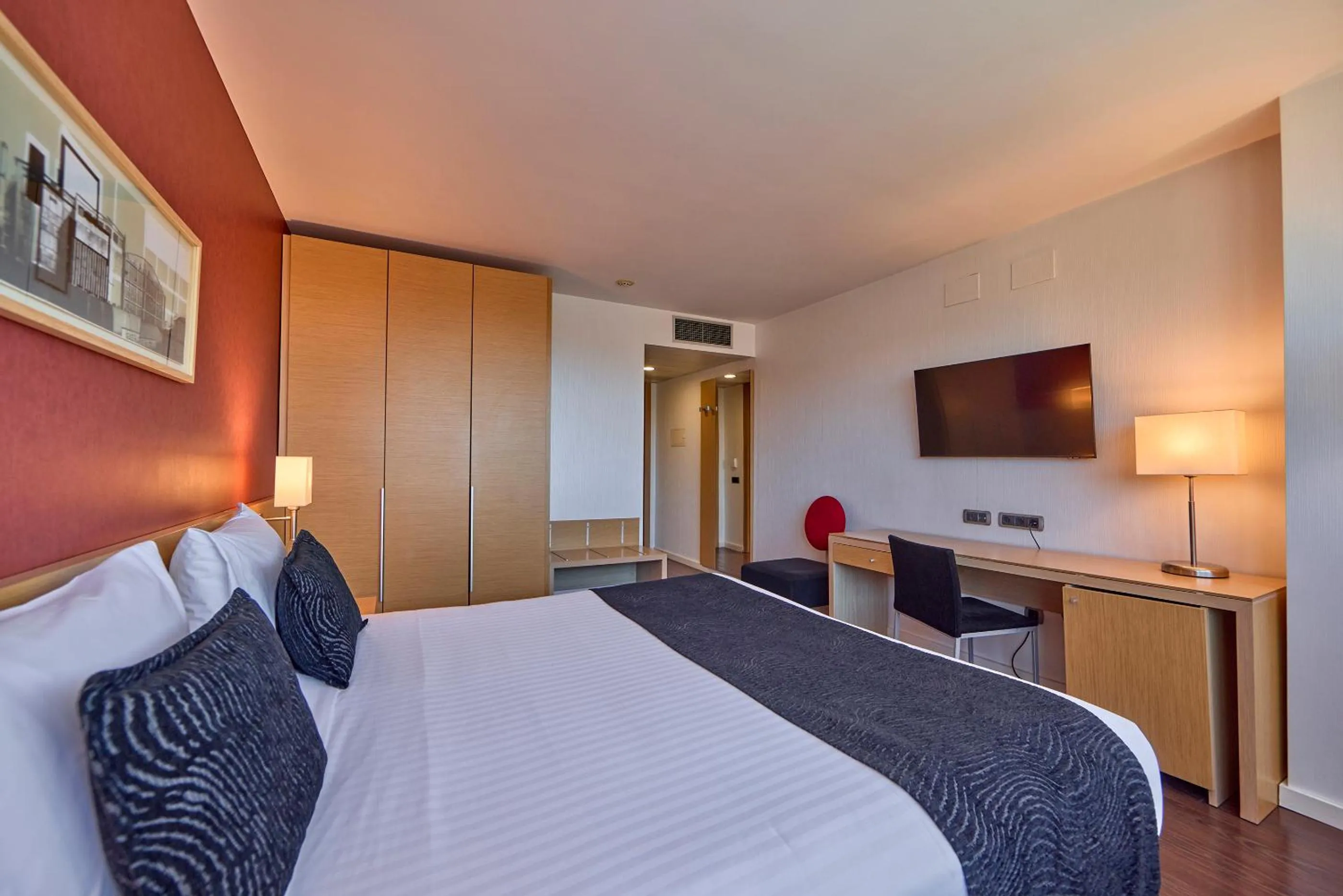 Bed in Civis Luz Castellón 4*S