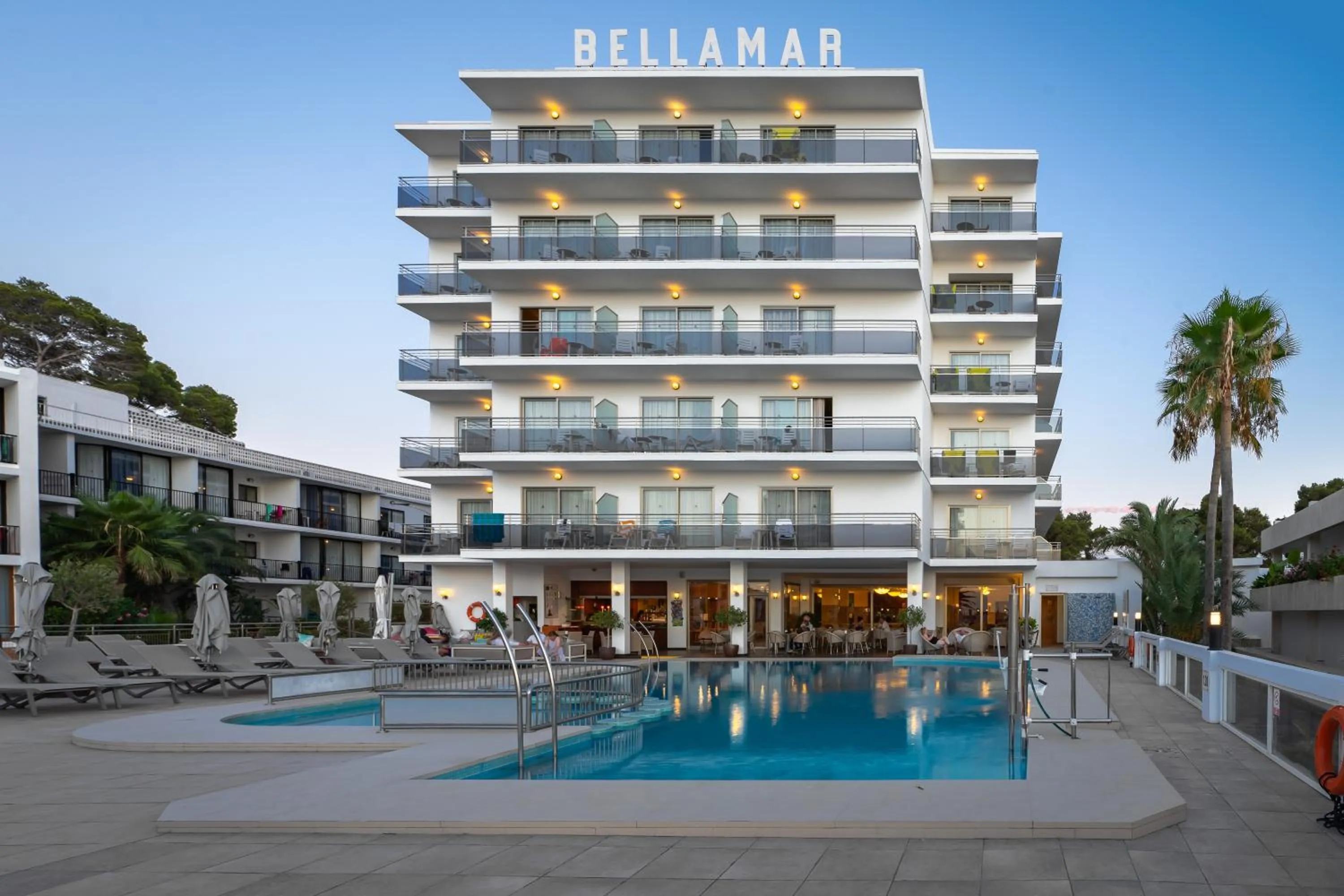 Swimming pool in Bellamar Hotel Beach & Spa