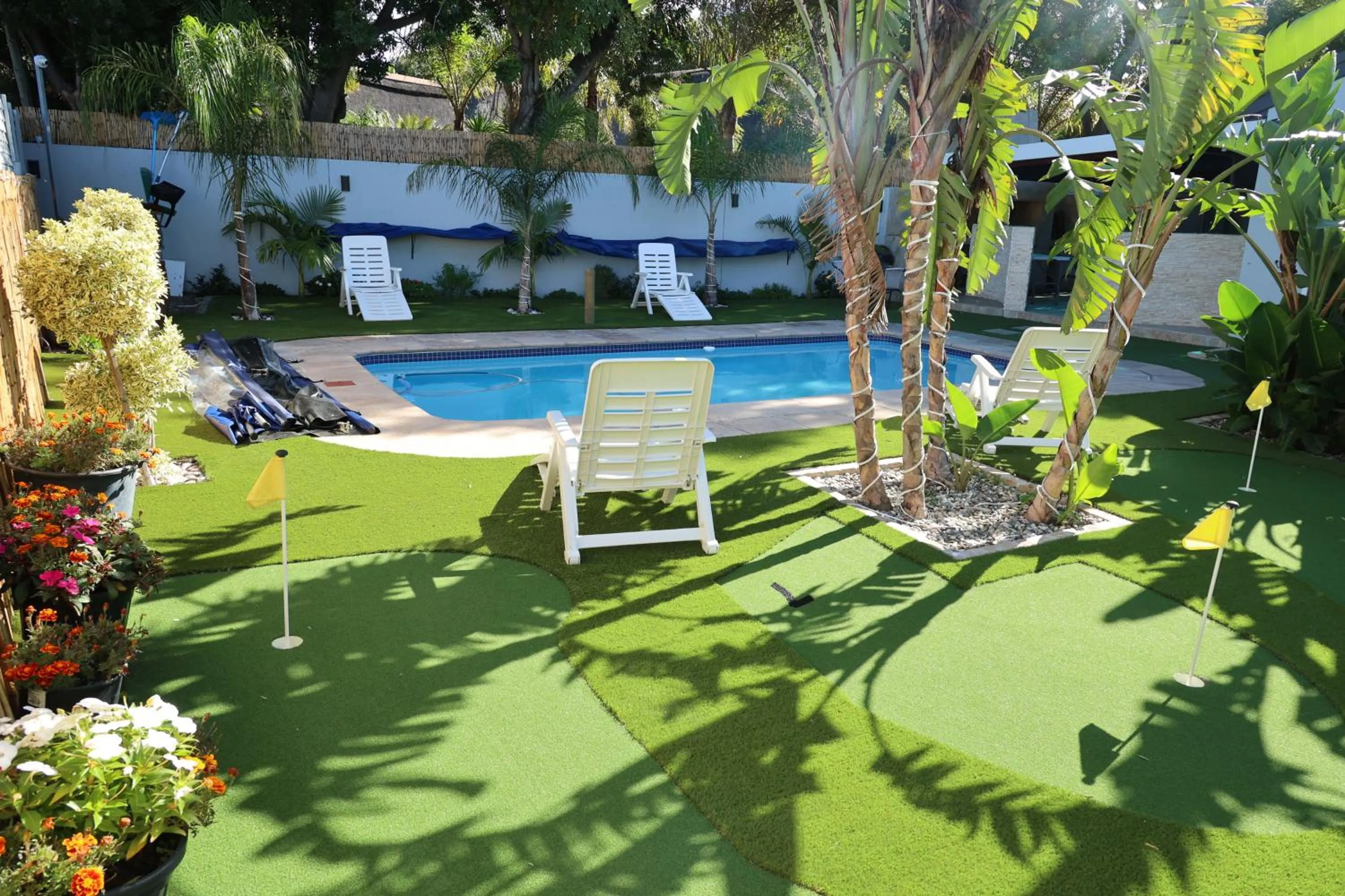 Day in El-Gibor Best Guest House