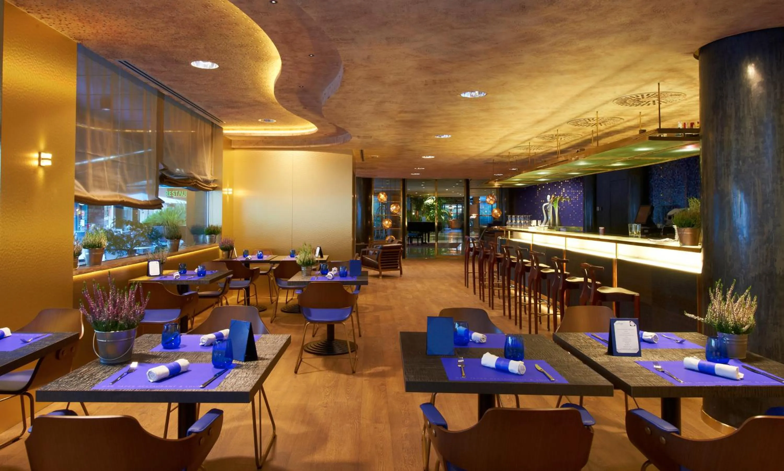 Restaurant/places to eat in Carlemany Girona