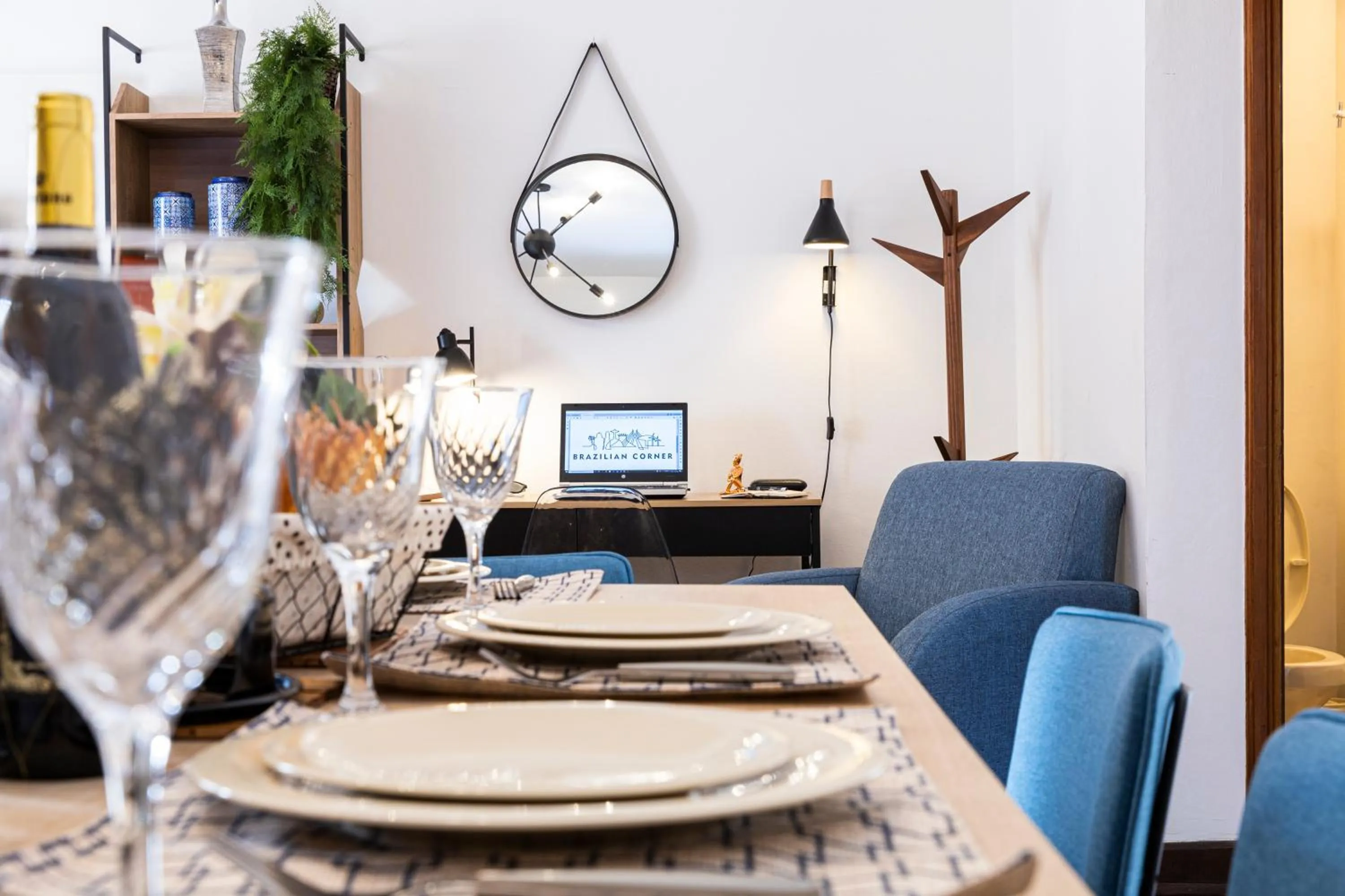 TV and multimedia in 3 Quartos no Capivari com Lareira