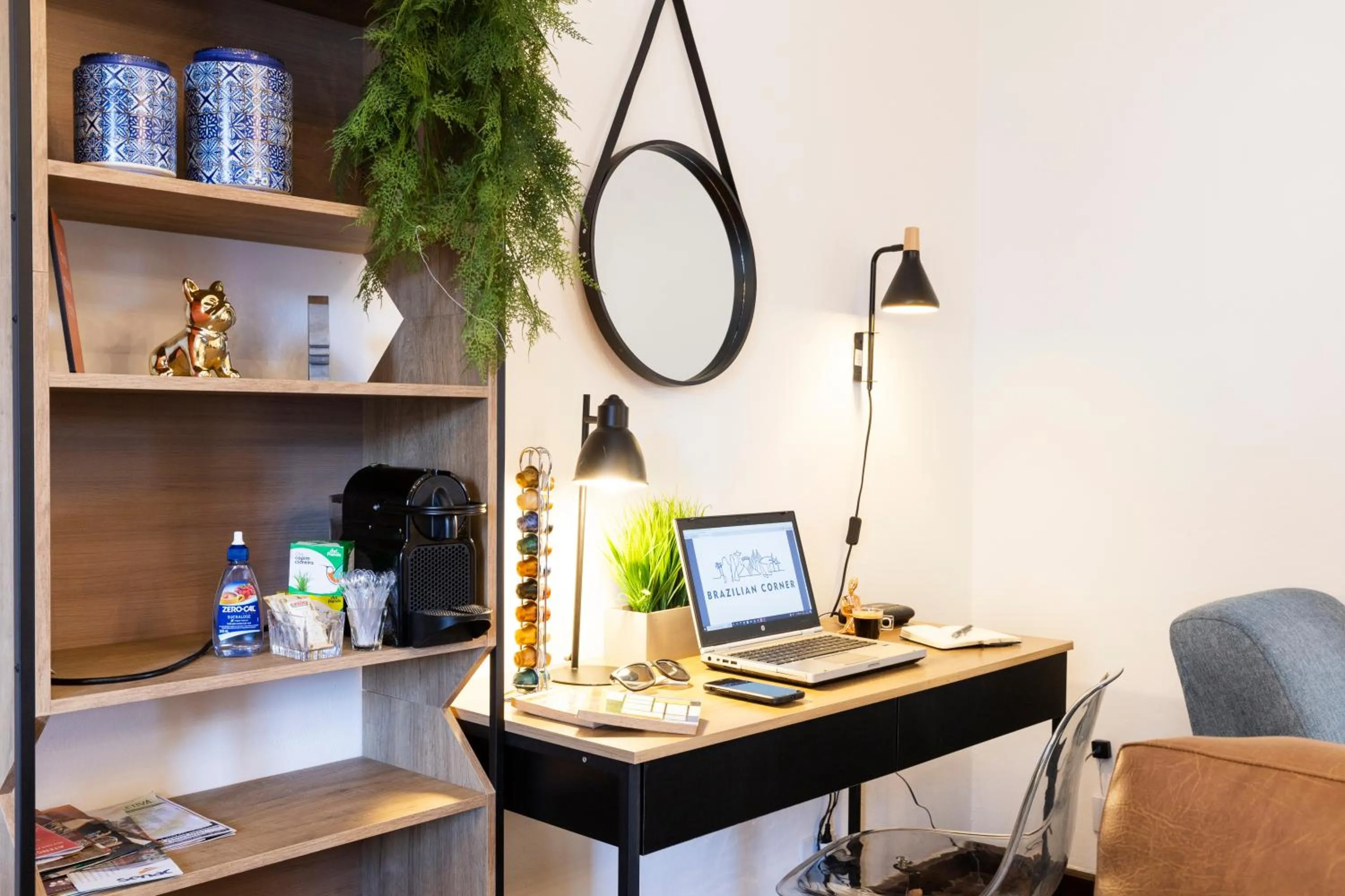 Decorative detail in 3 Quartos no Capivari com Lareira