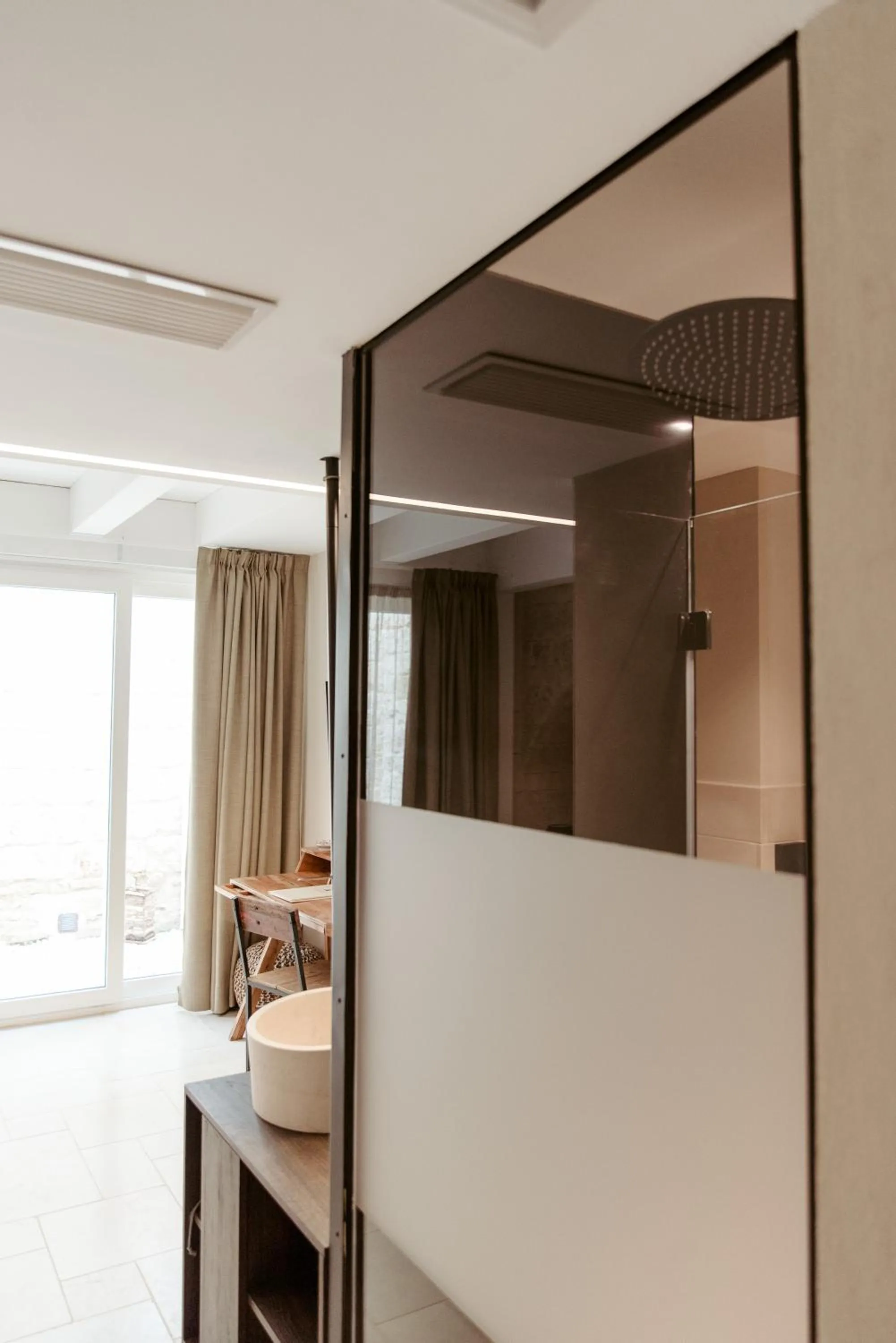 Shower, Bed in Le Carasse Boutique Hotel