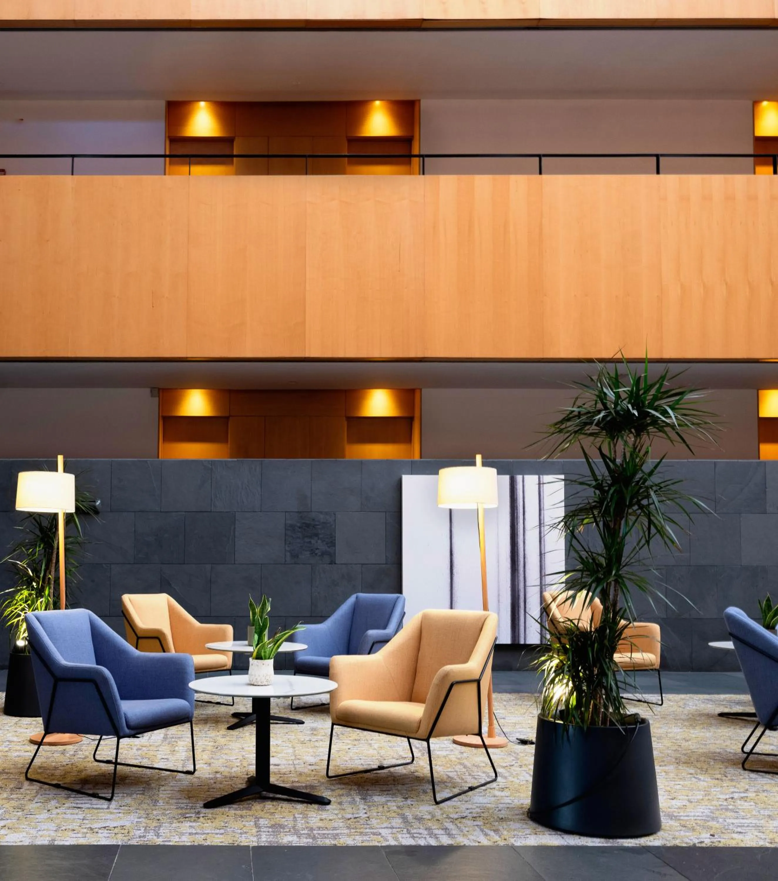 Lobby or reception in INNSiDE by Meliá Barcelona Aeropuerto