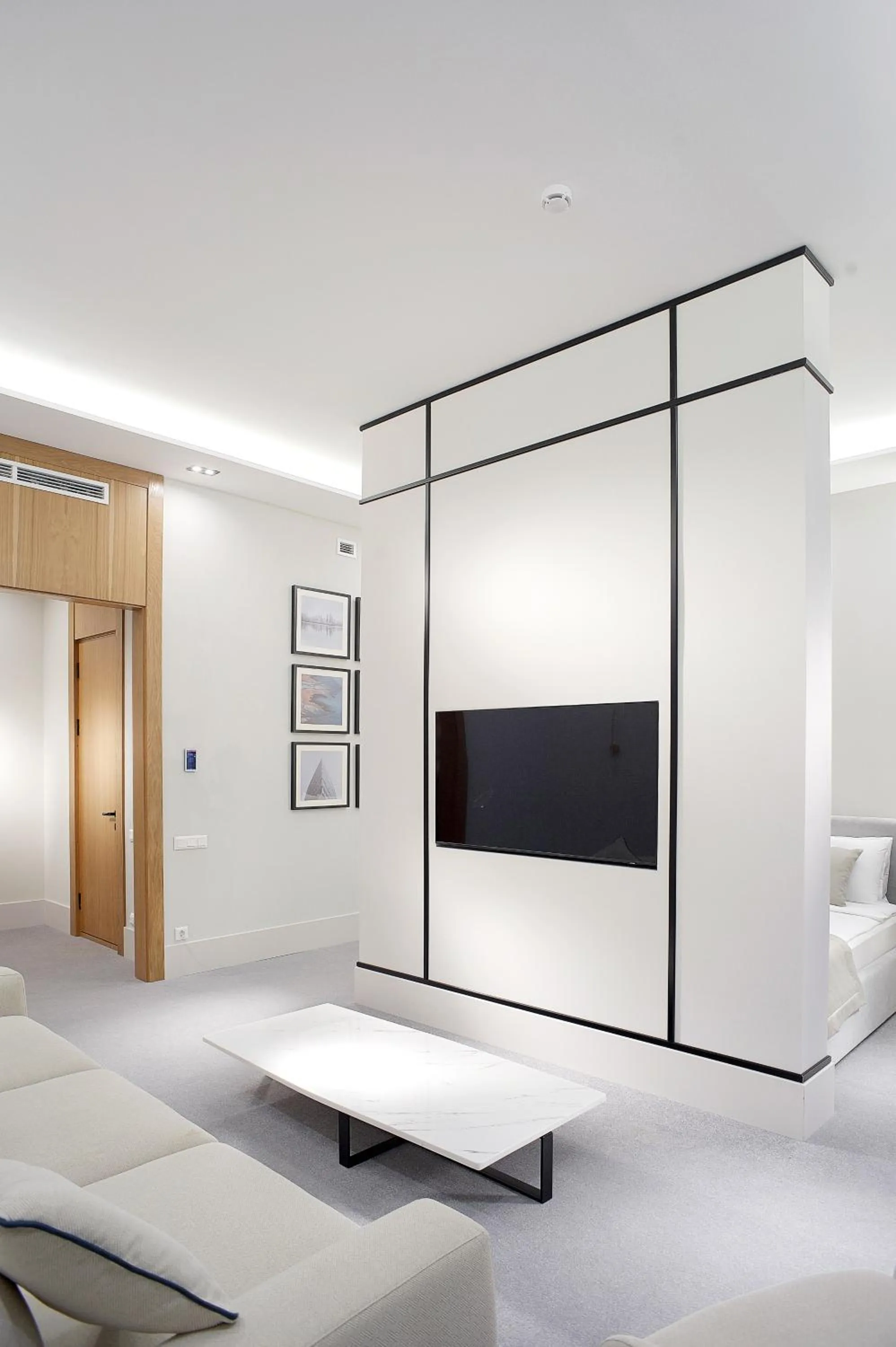 TV and multimedia, Bed in NEOS HOTEL