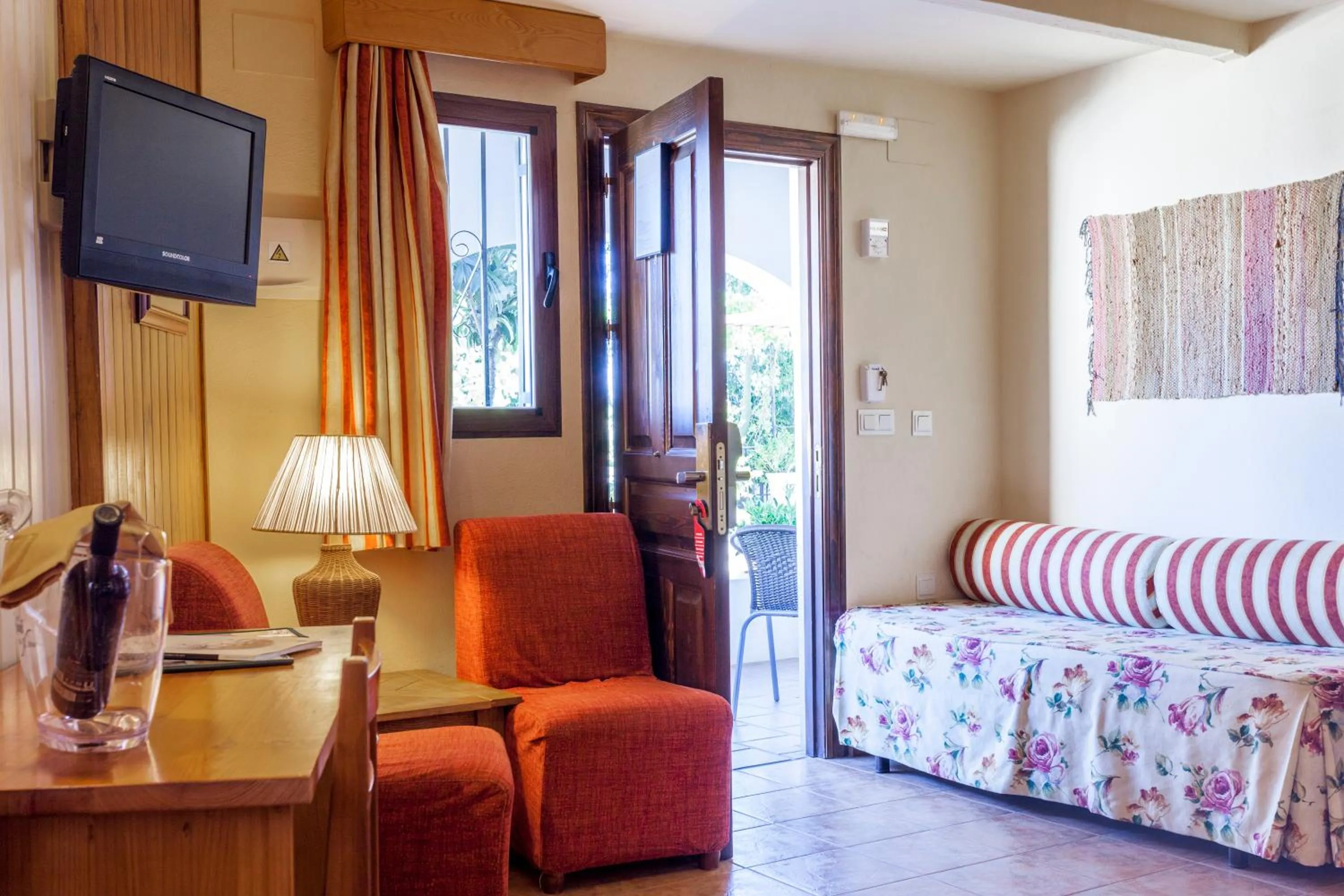 Decorative detail, Bed in Hotel Alcadima