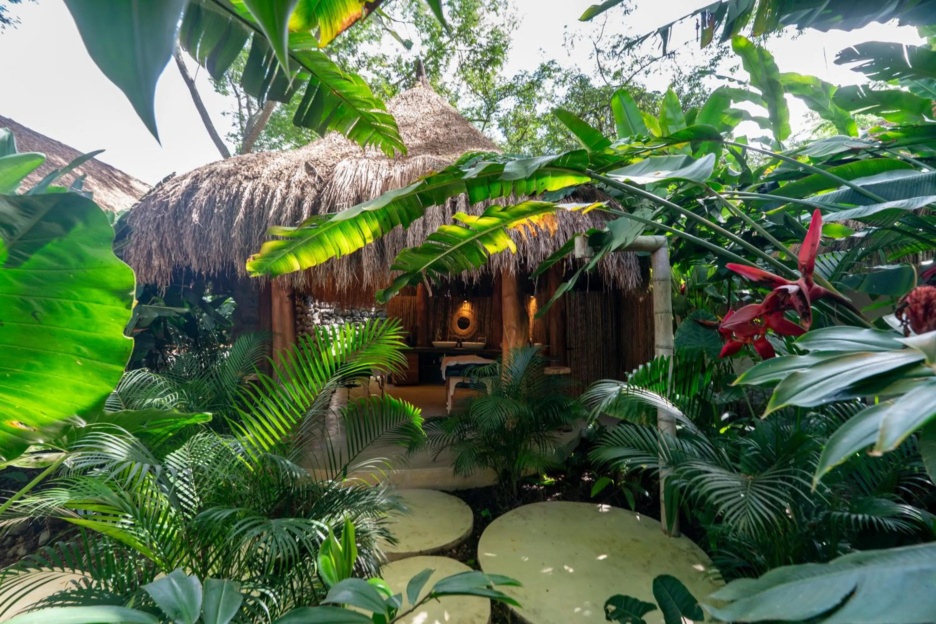 Massage in Nativa Refugio Escondido