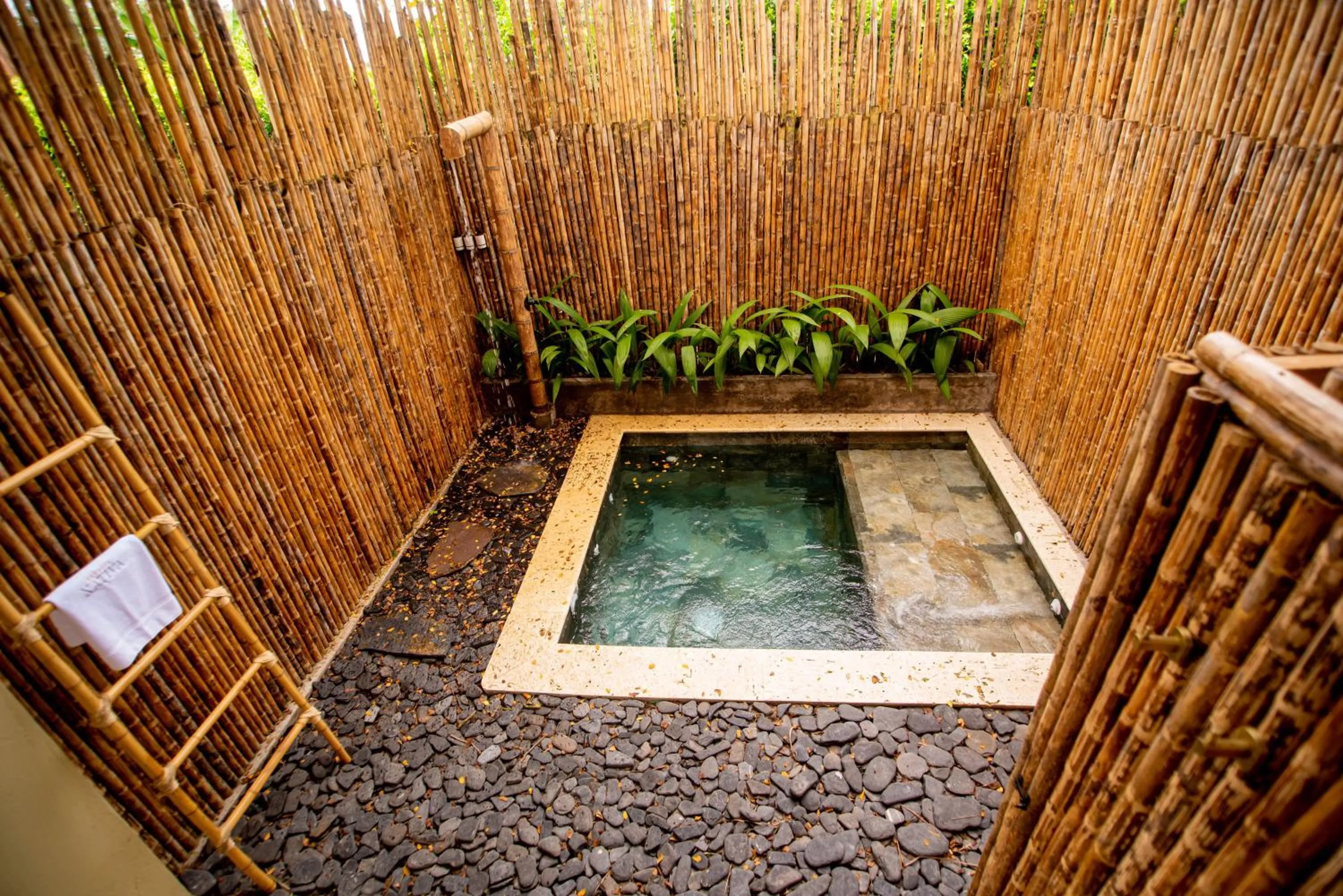 Swimming pool in Nativa Refugio Escondido
