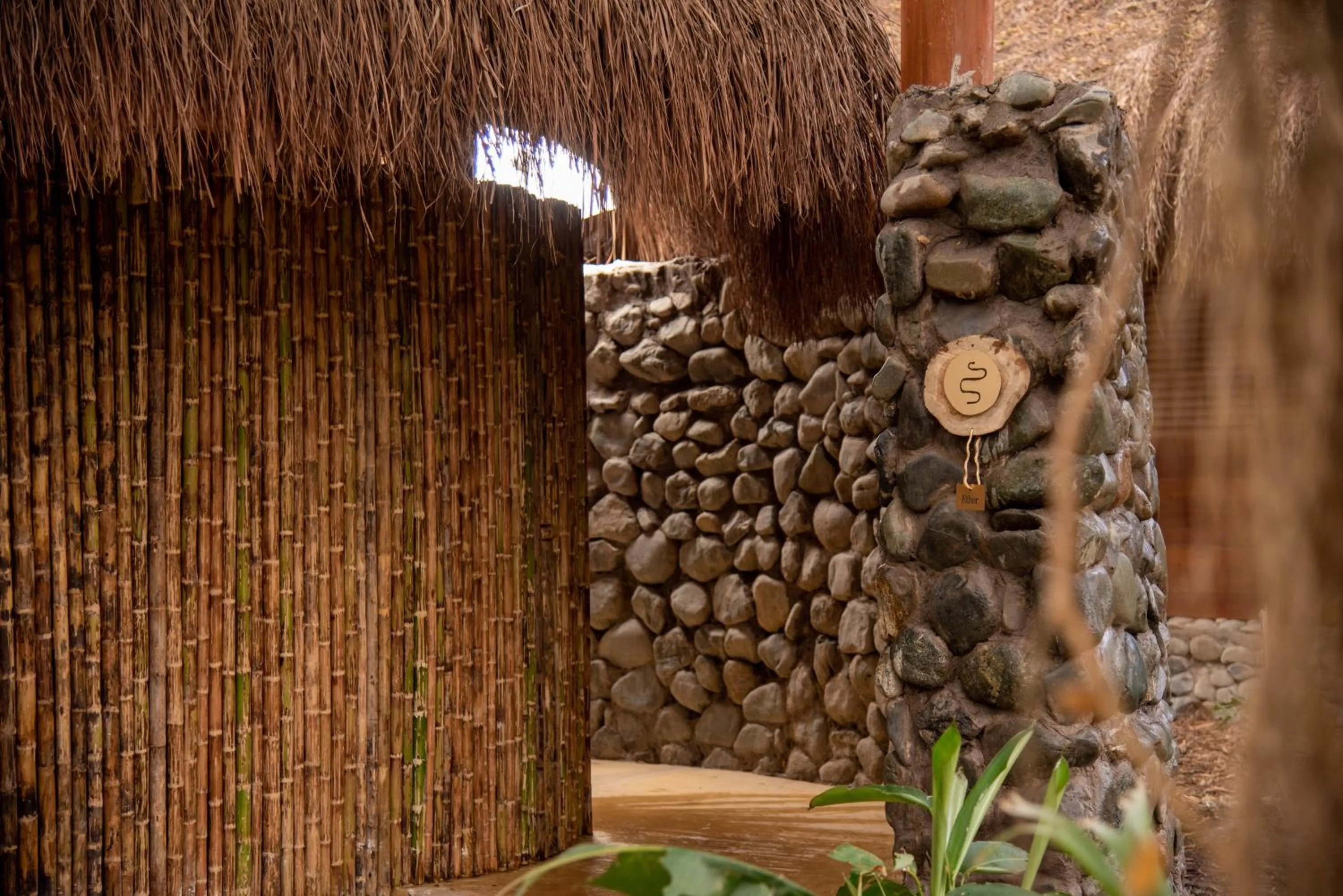 Day in Nativa Refugio Escondido