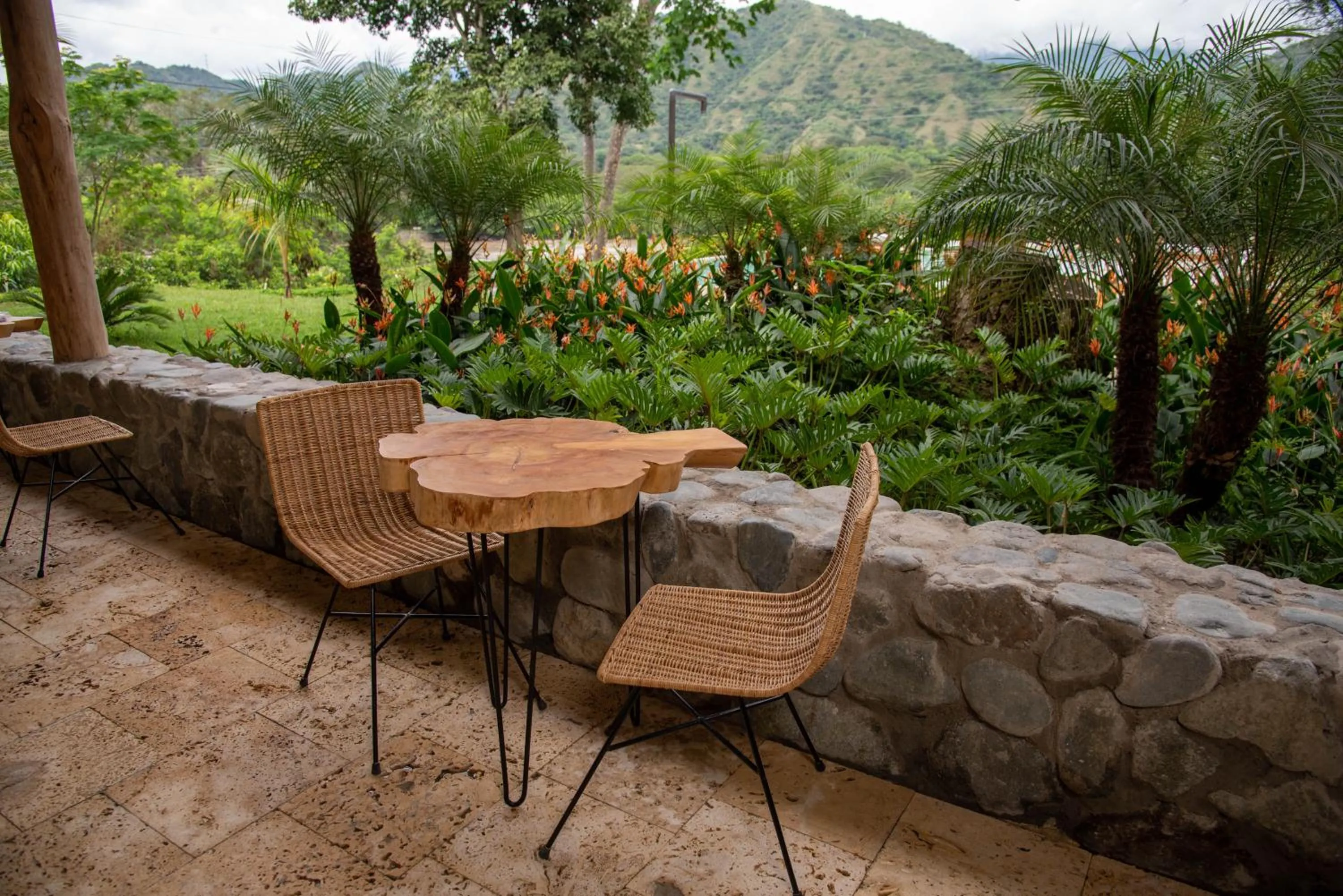 Nativa Refugio Escondido