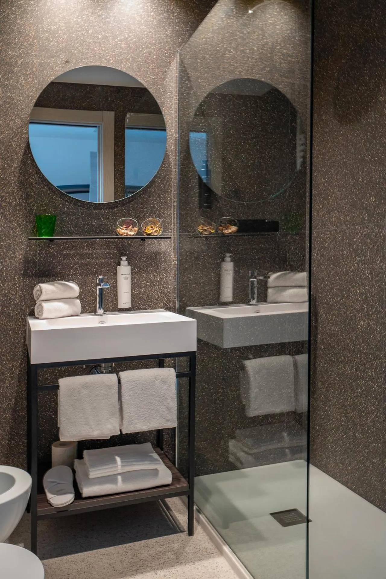 Bathroom in Hub Hotel