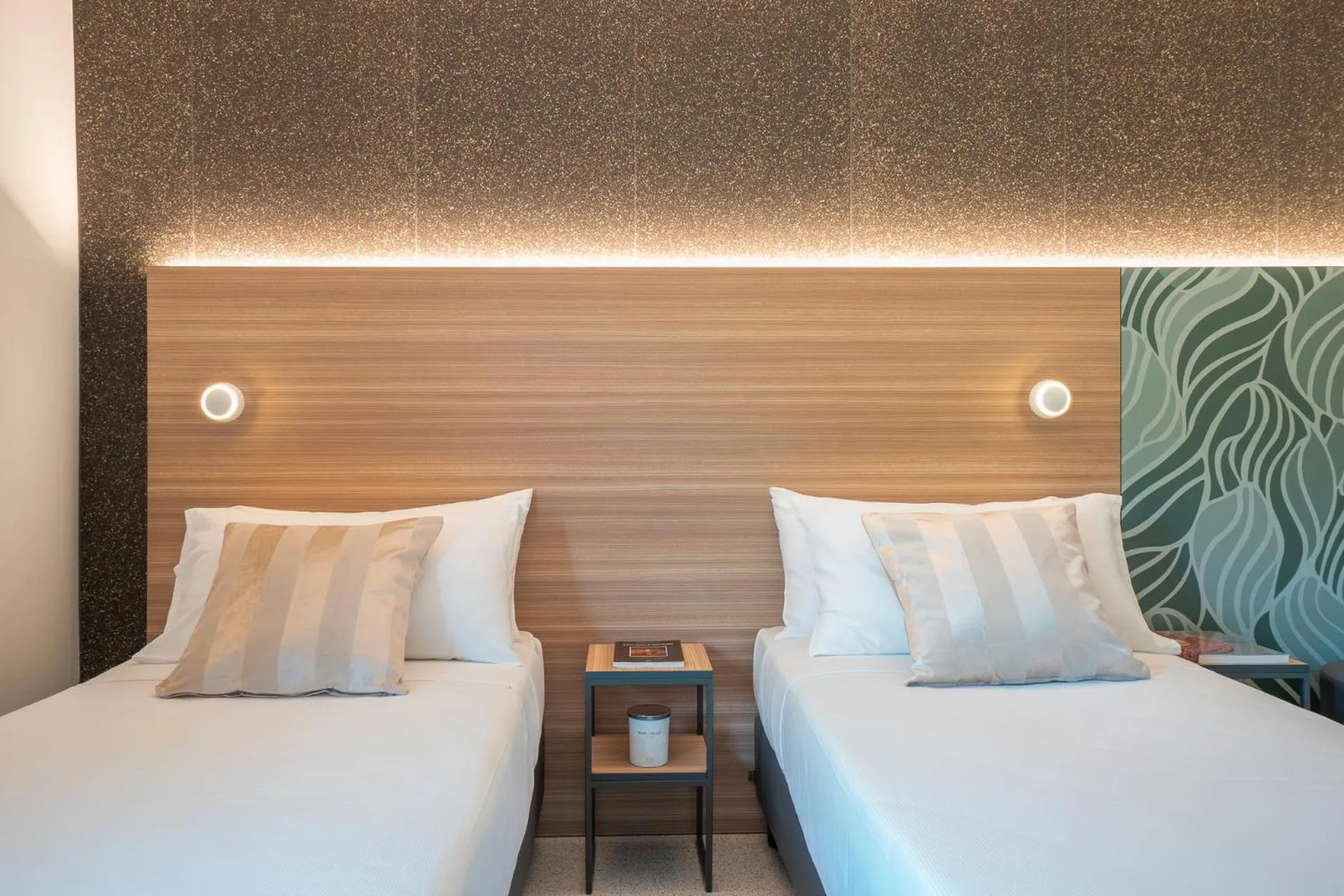 Bedroom, Bed in Hub Hotel