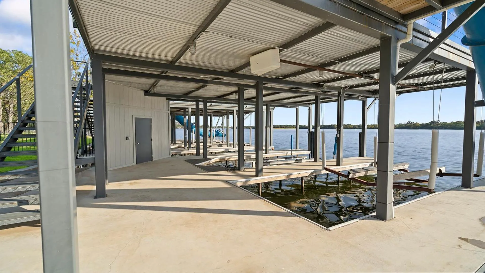 Luxury Waterfront Home with Swimming Pool Hot Tub and 2 Boat Slips