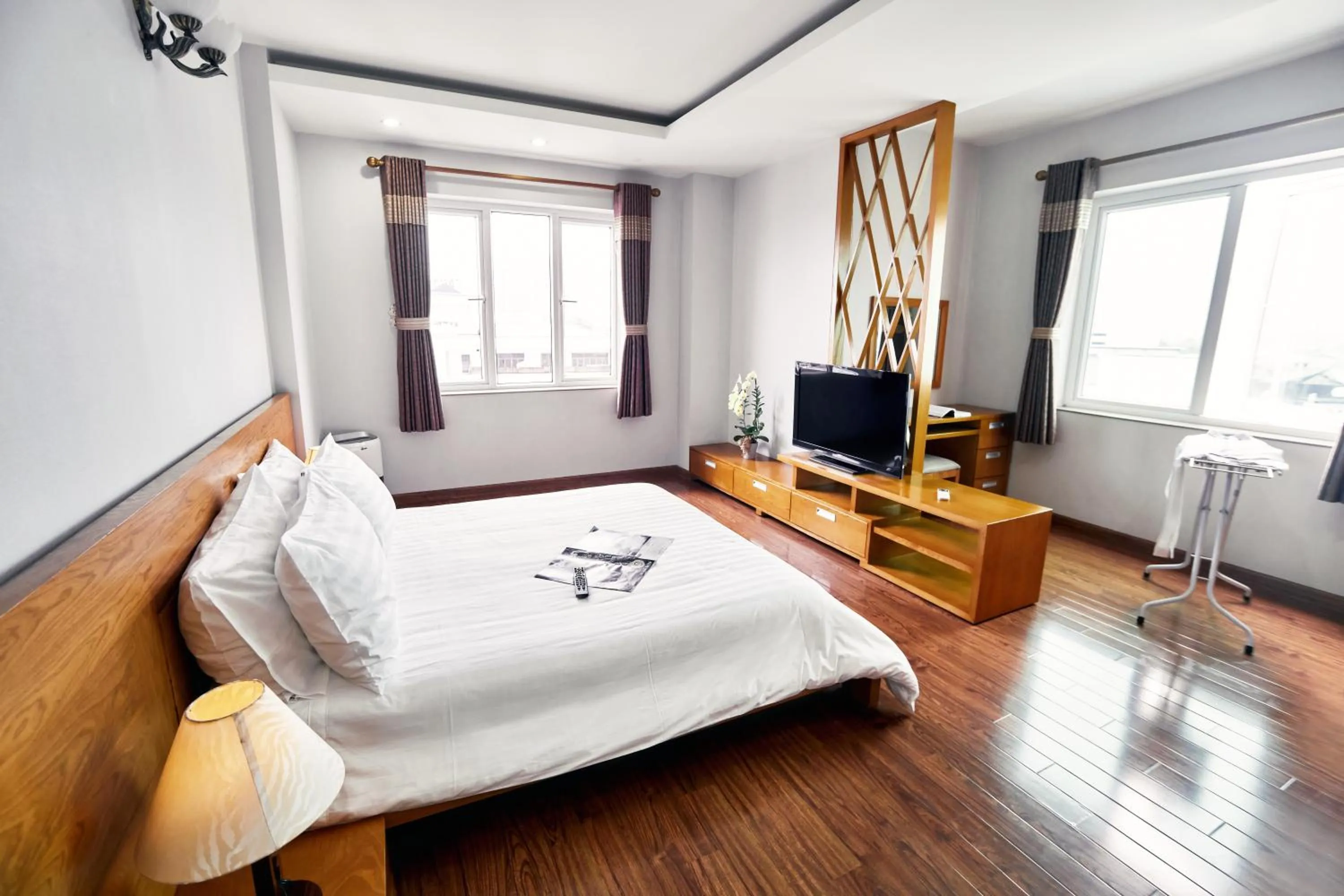 Bedroom, Bed in Trang Thanh Luxury Apartment