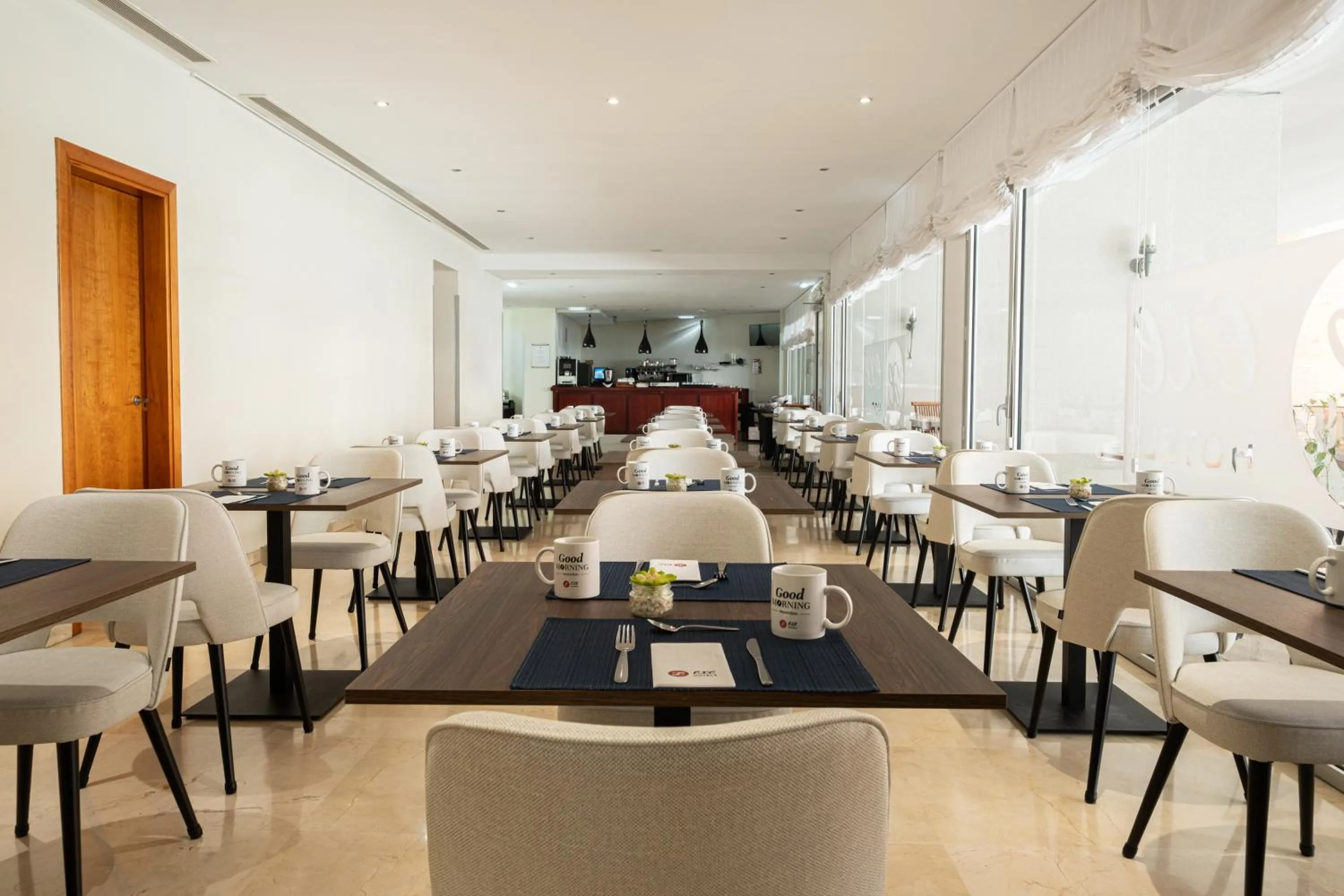 Breakfast in Exe Plaza Delicias