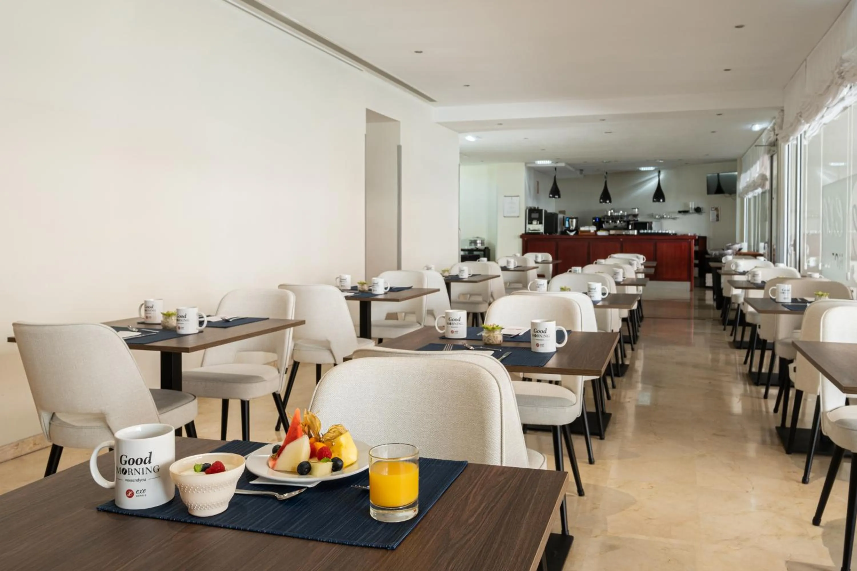 Breakfast in Exe Plaza Delicias