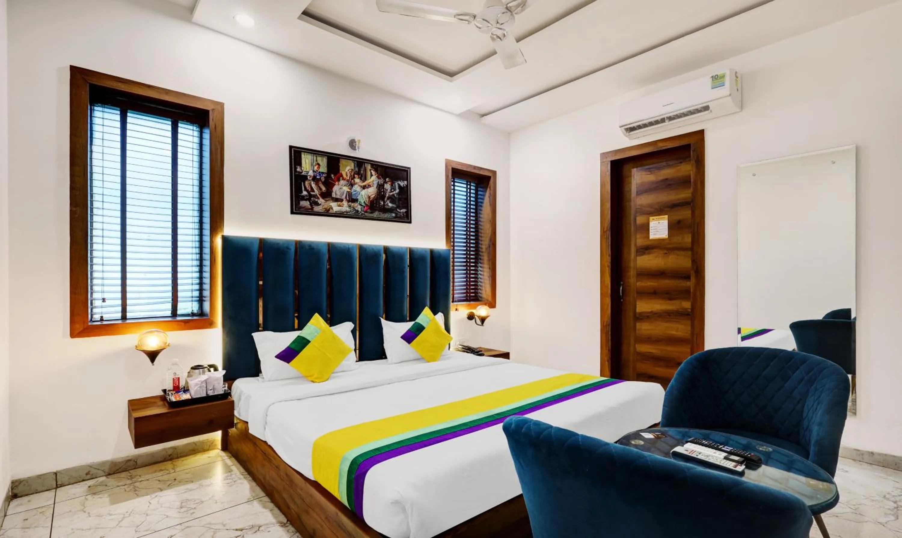 Bedroom, Bed in Itsy Hotels Vedansh