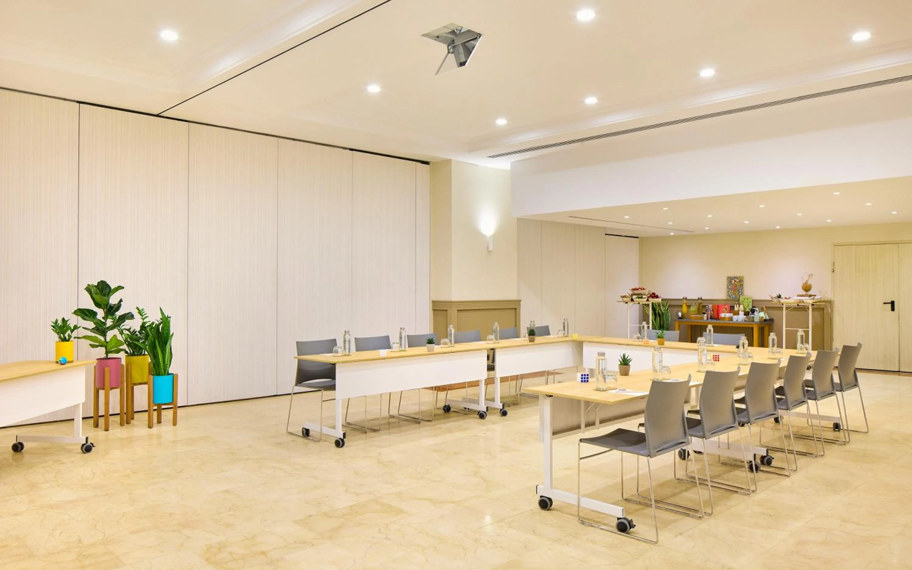 Meeting/conference room in INNSiDE by Meliá Barcelona Apolo