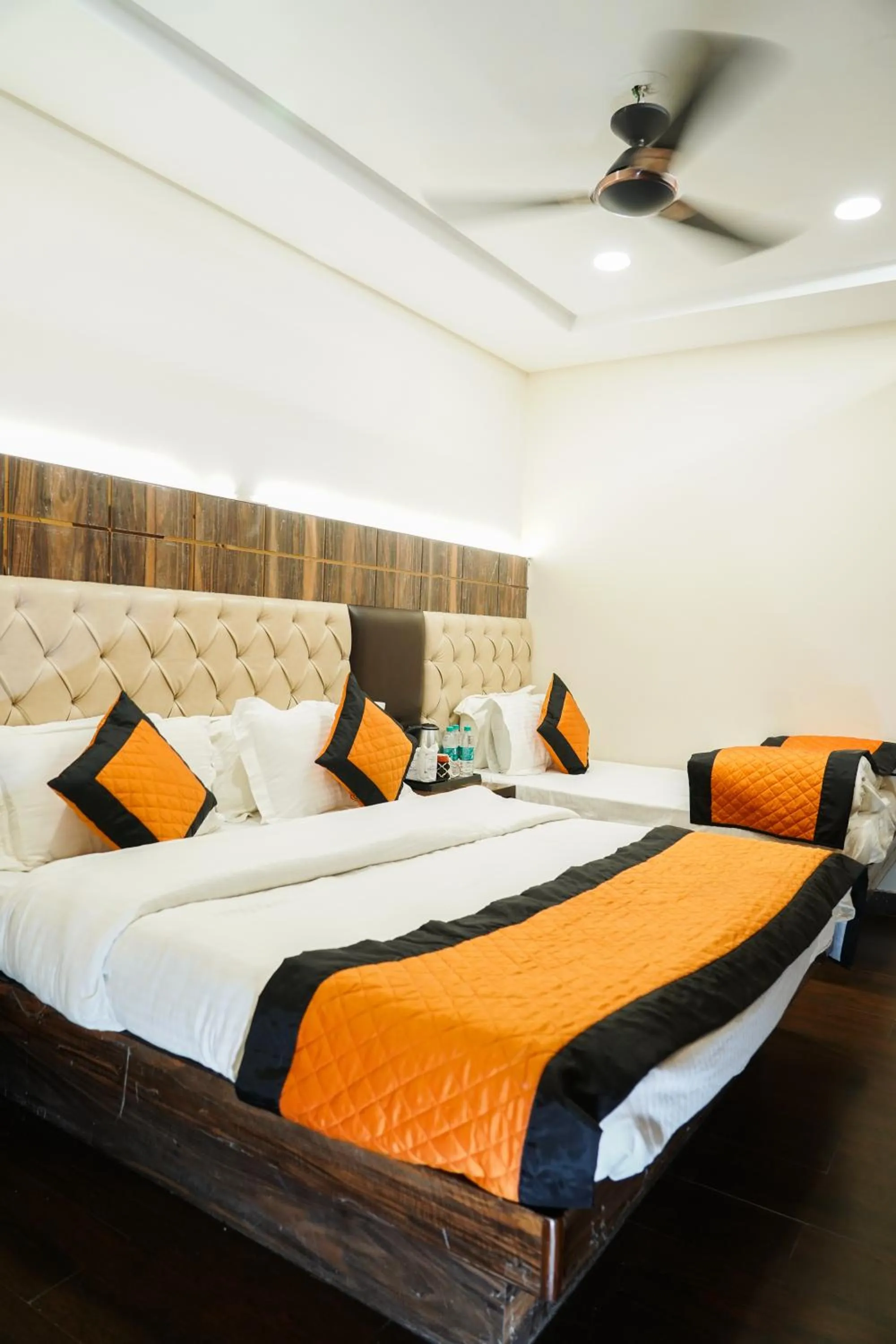 Bed in Hotel Batra Home Nizamuddin