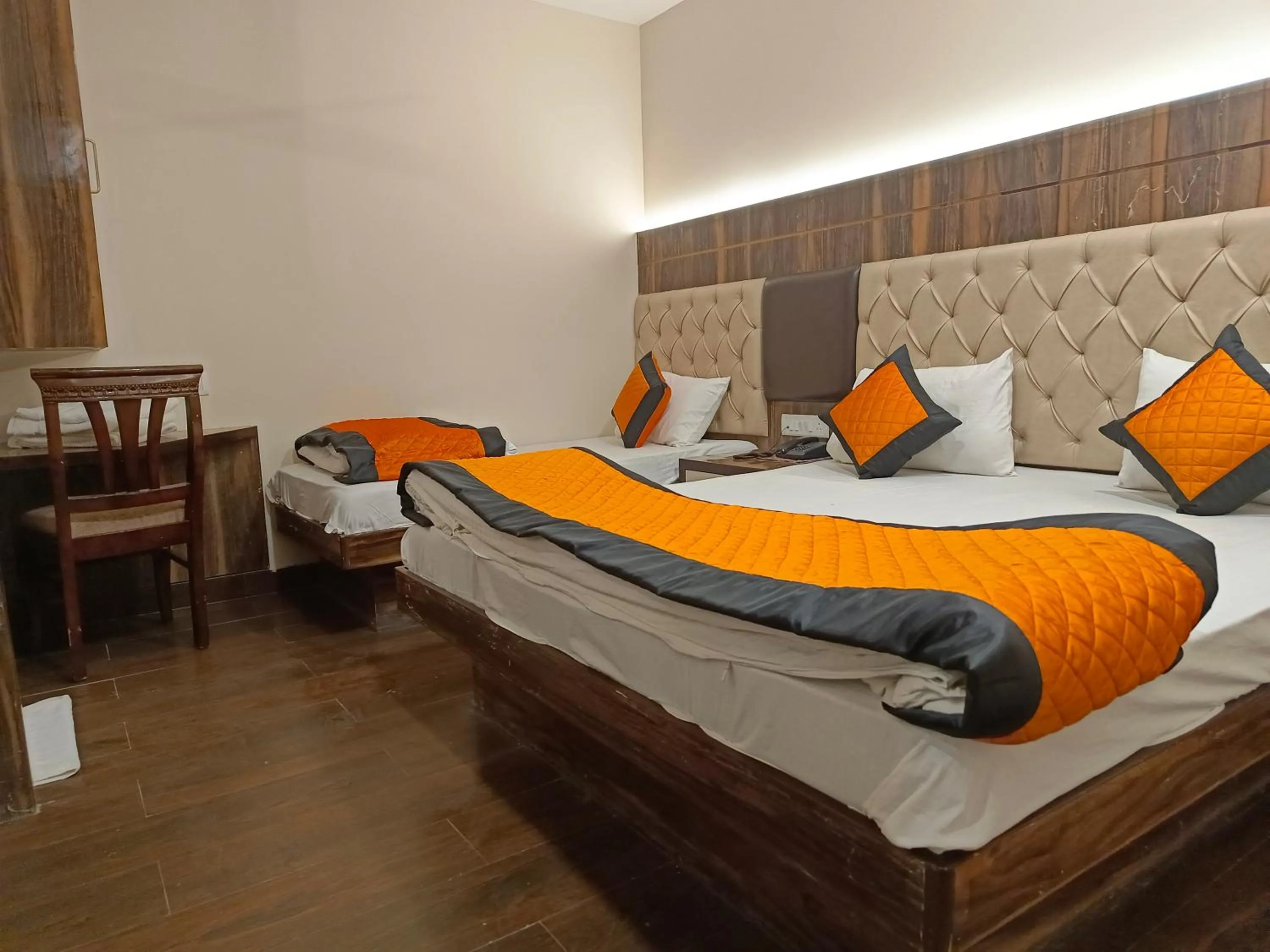 Bed in Hotel Batra Home Nizamuddin