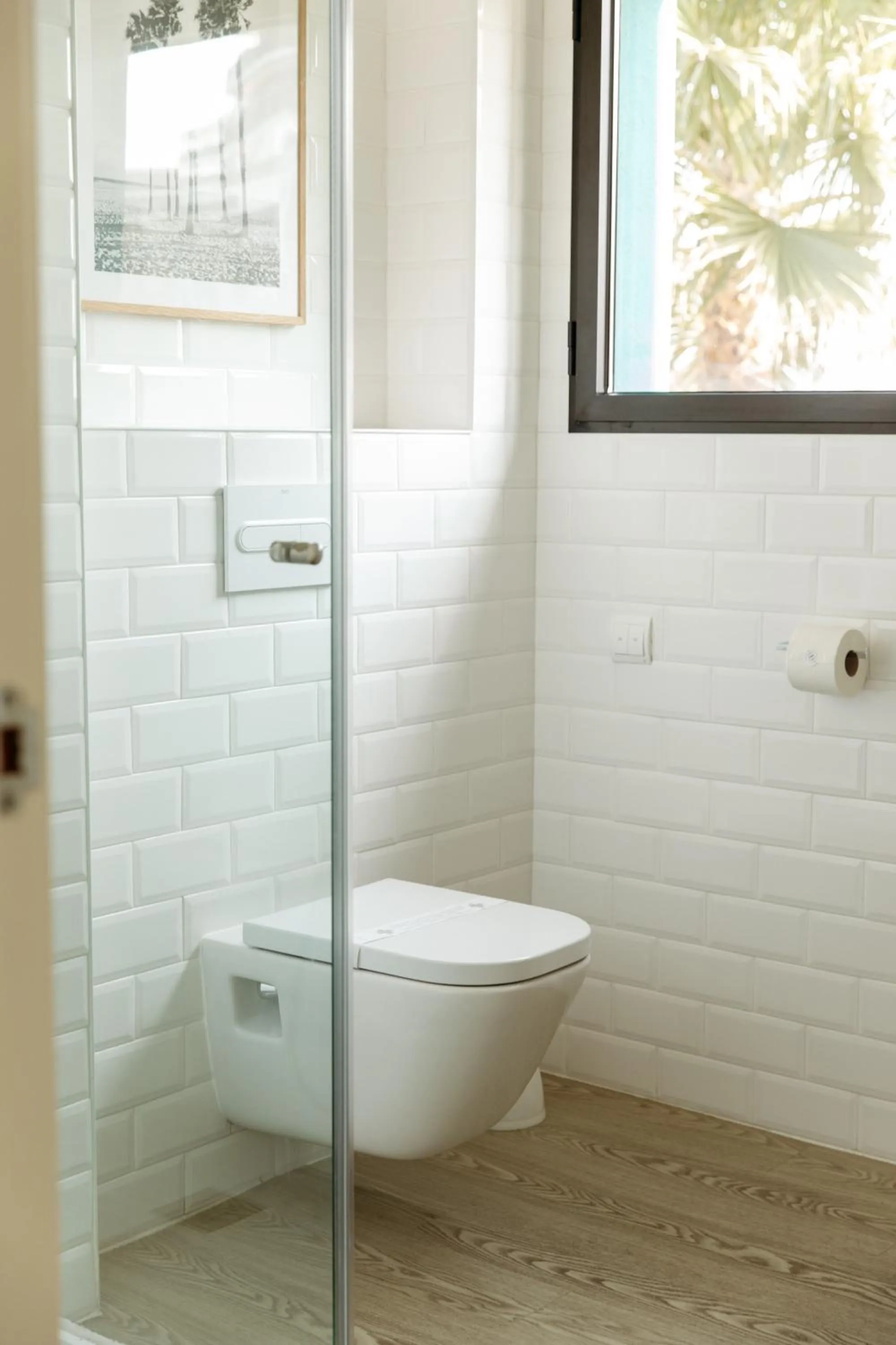 Shower in Hotel Almirante