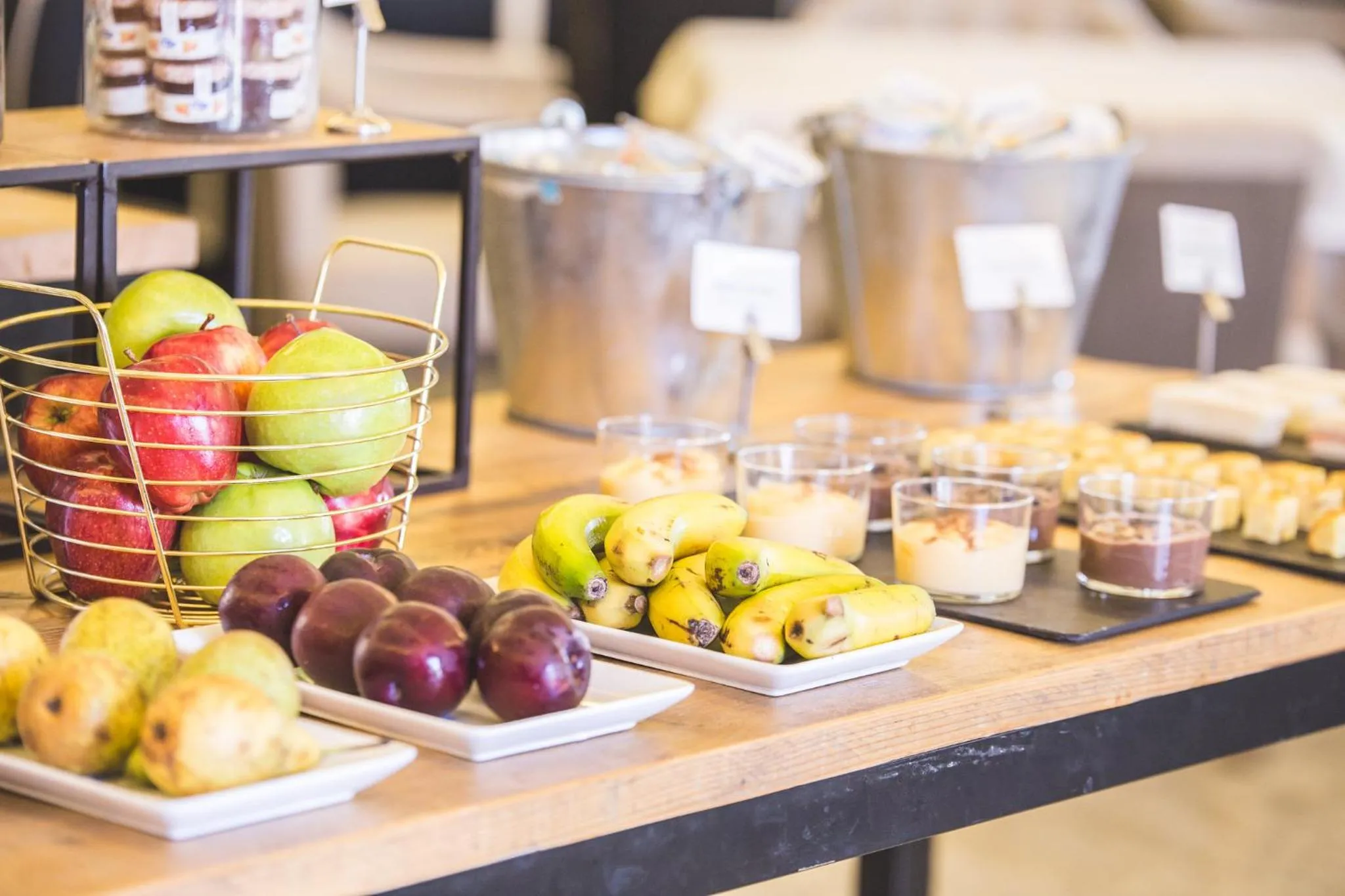 Food and drinks in Hotel Almirante